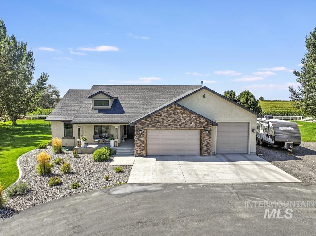 129 N 150 W, Jerome, Idaho 83338, 3 Bedrooms, 2 Bathrooms, Residential For Sale, Price $575,000,MLS 99002917