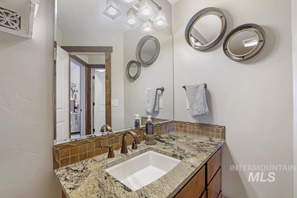 129 N 150 W, Jerome, Idaho 83338, 3 Bedrooms, 2 Bathrooms, Residential For Sale, Price $575,000,MLS 99002917