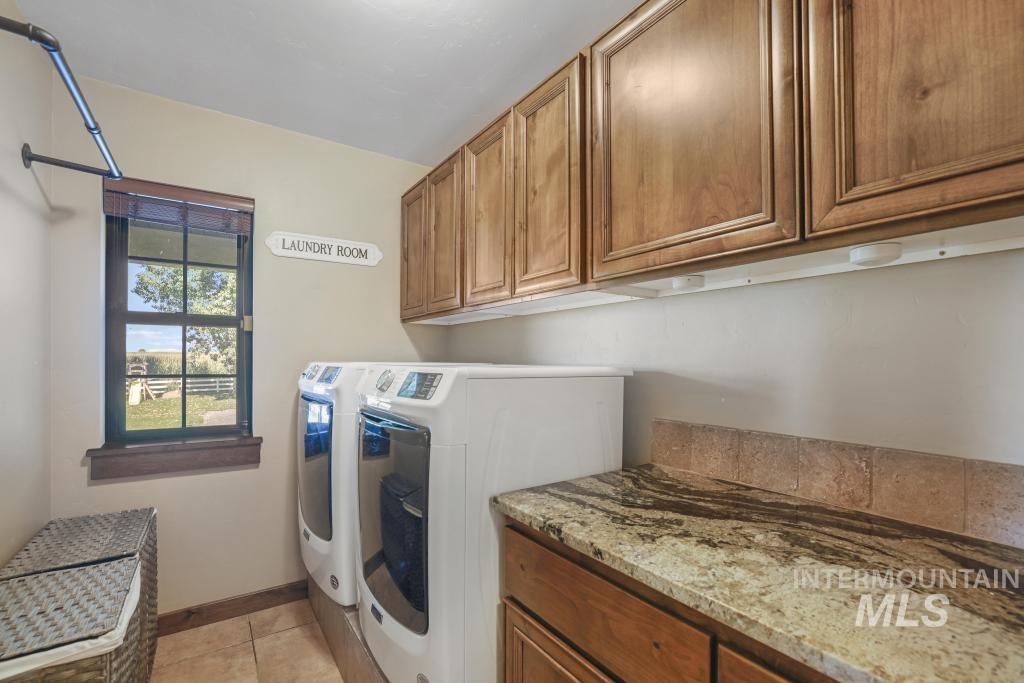 129 N 150 W, Jerome, Idaho 83338, 3 Bedrooms, 2 Bathrooms, Residential For Sale, Price $575,000,MLS 99002917