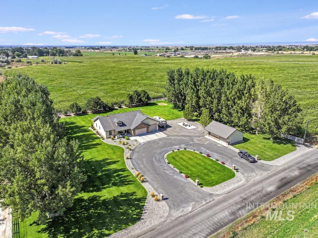 129 N 150 W, Jerome, Idaho 83338, 3 Bedrooms, 2 Bathrooms, Residential For Sale, Price $575,000,MLS 99002917