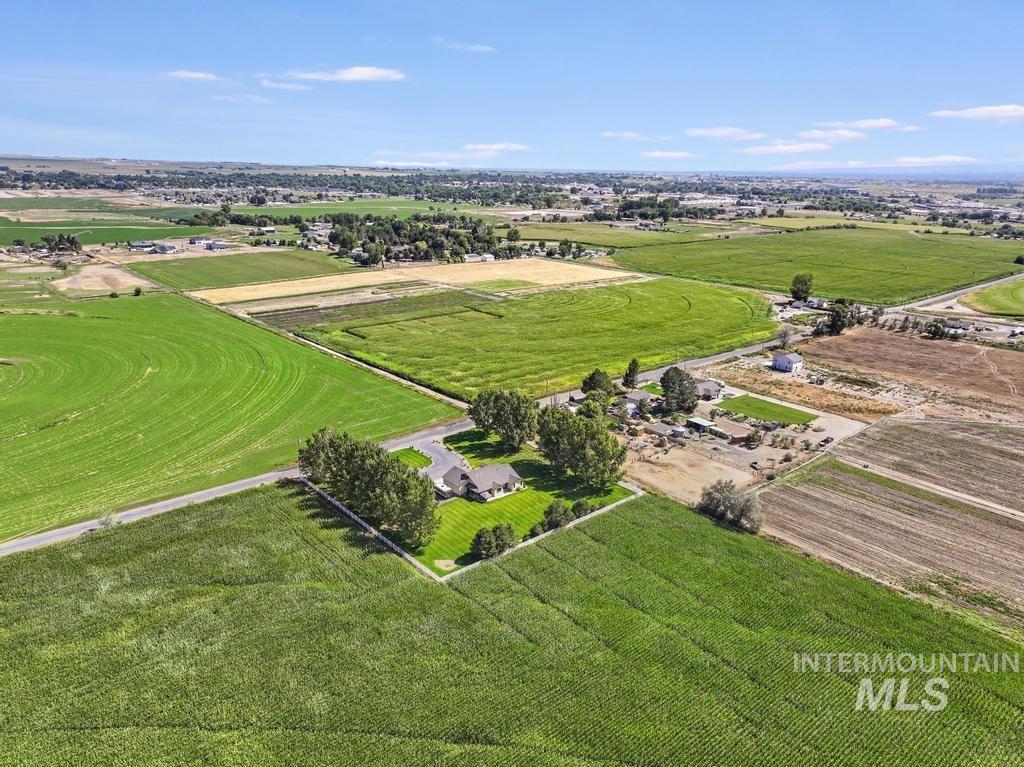 129 N 150 W, Jerome, Idaho 83338, 3 Bedrooms, 2 Bathrooms, Residential For Sale, Price $575,000,MLS 99002917