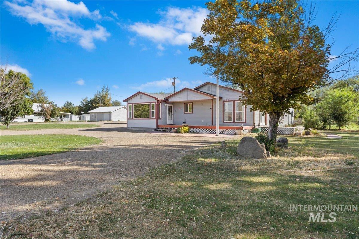850 Highway 78, Hammett, Idaho 83627, 3 Bedrooms, 2 Bathrooms, Residential For Sale, Price $425,000,MLS 99002919