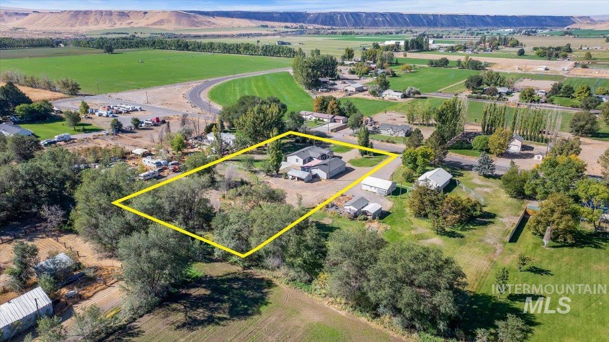 850 Highway 78, Hammett, Idaho 83627, 3 Bedrooms, 2 Bathrooms, Residential For Sale, Price $425,000,MLS 99002919