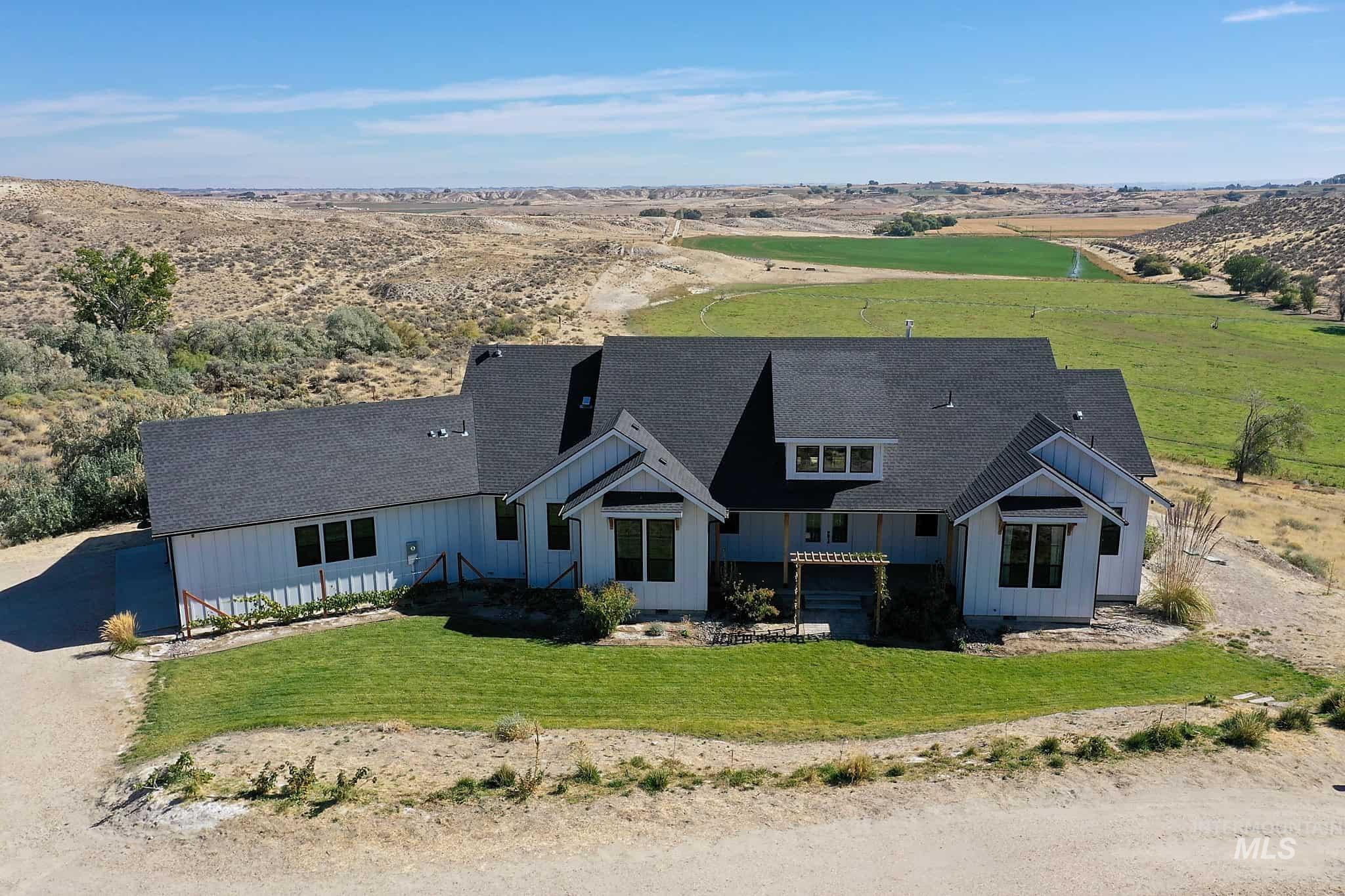 876 Coyote Gulch Rd, Adrian, Oregon 97901, 4 Bedrooms, 5 Bathrooms, Residential For Sale, Price $925,000,MLS 99002923