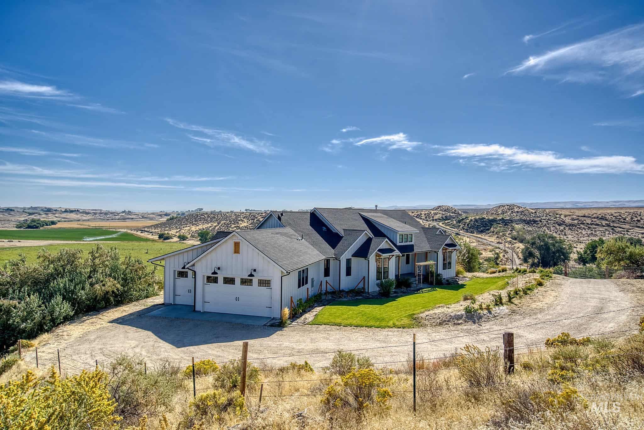876 Coyote Gulch Rd, Adrian, Oregon 97901, 4 Bedrooms, 5 Bathrooms, Residential For Sale, Price $925,000,MLS 99002923