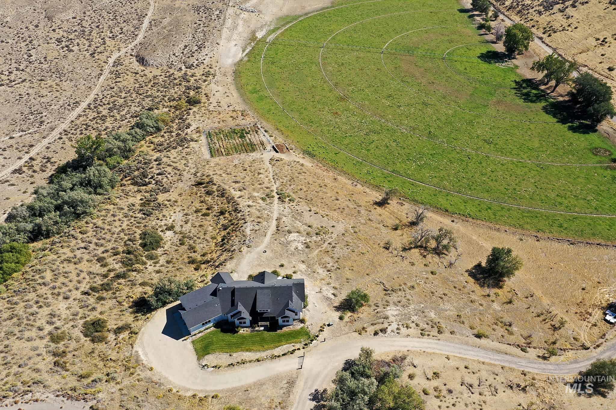 876 Coyote Gulch Rd, Adrian, Oregon 97901, 4 Bedrooms, 5 Bathrooms, Residential For Sale, Price $925,000,MLS 99002923