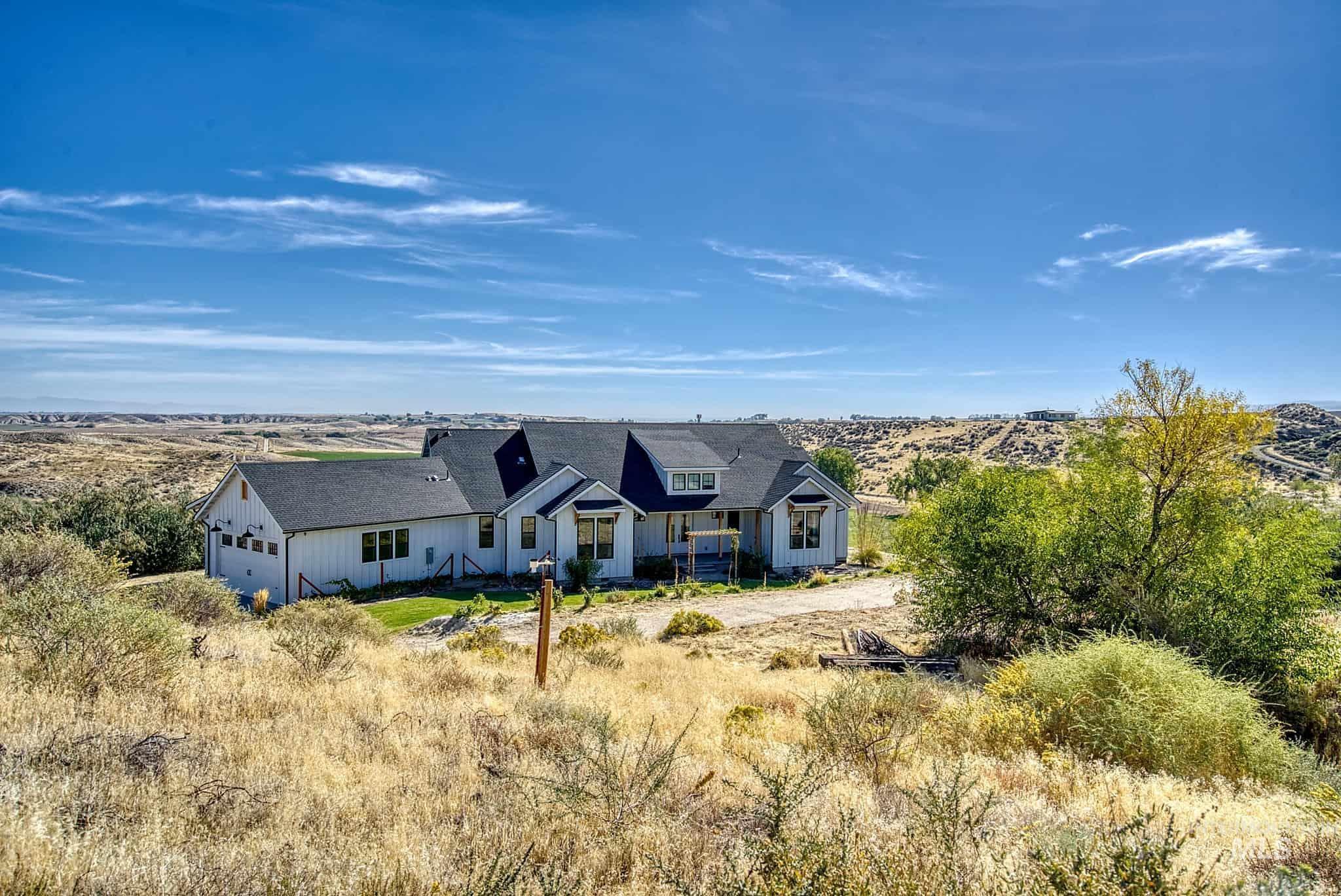 876 Coyote Gulch Rd, Adrian, Oregon 97901, 4 Bedrooms, 5 Bathrooms, Residential For Sale, Price $925,000,MLS 99002923