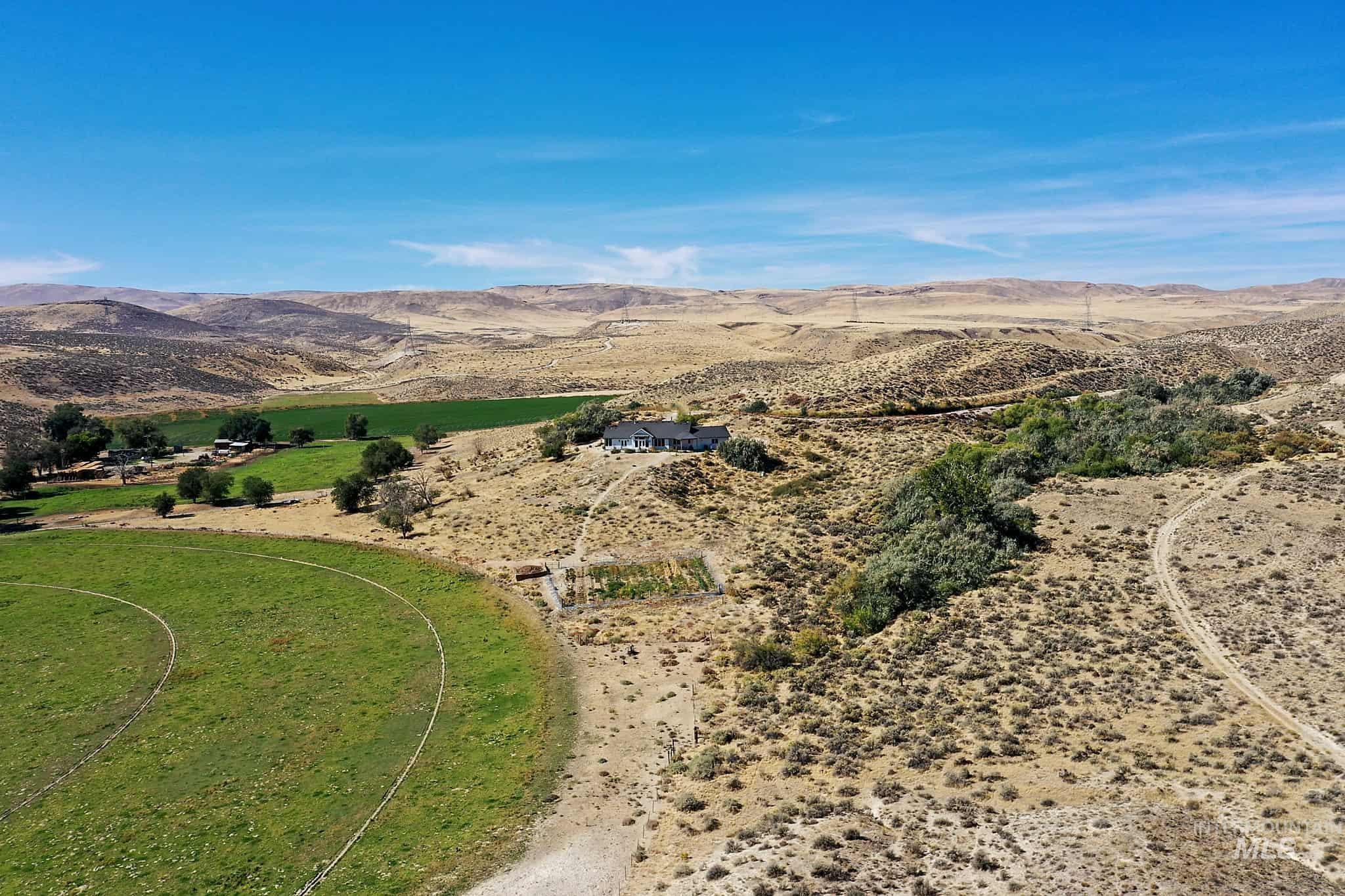 876 Coyote Gulch Rd, Adrian, Oregon 97901, 4 Bedrooms, 5 Bathrooms, Residential For Sale, Price $925,000,MLS 99002923