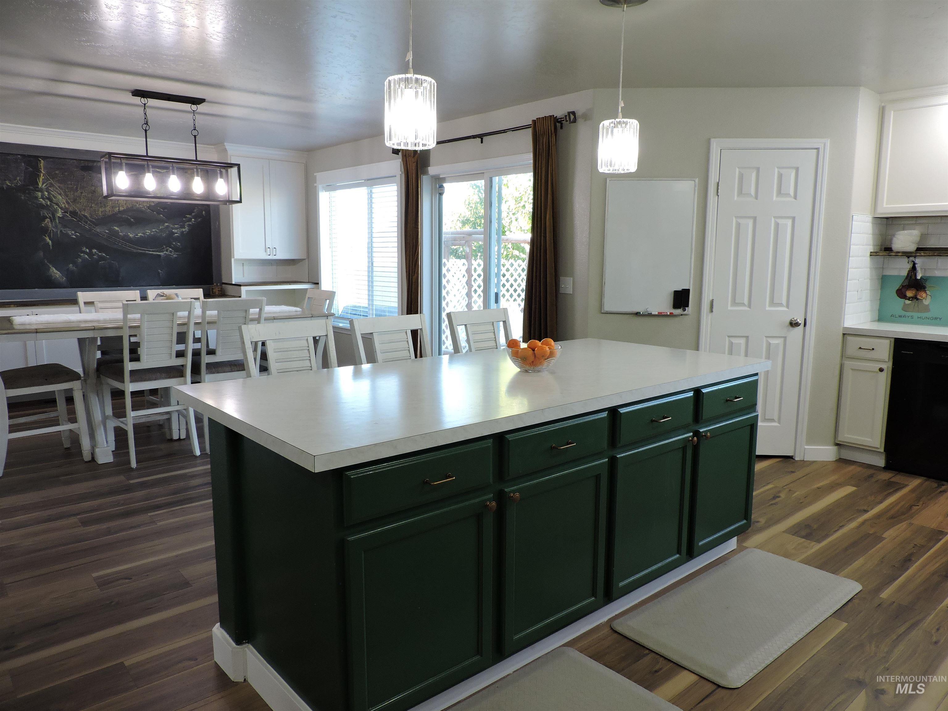 8442 E Rathdrum Dr., Nampa, Idaho 83687, 5 Bedrooms, 2.5 Bathrooms, Residential For Sale, Price $555,000,MLS 99002927
