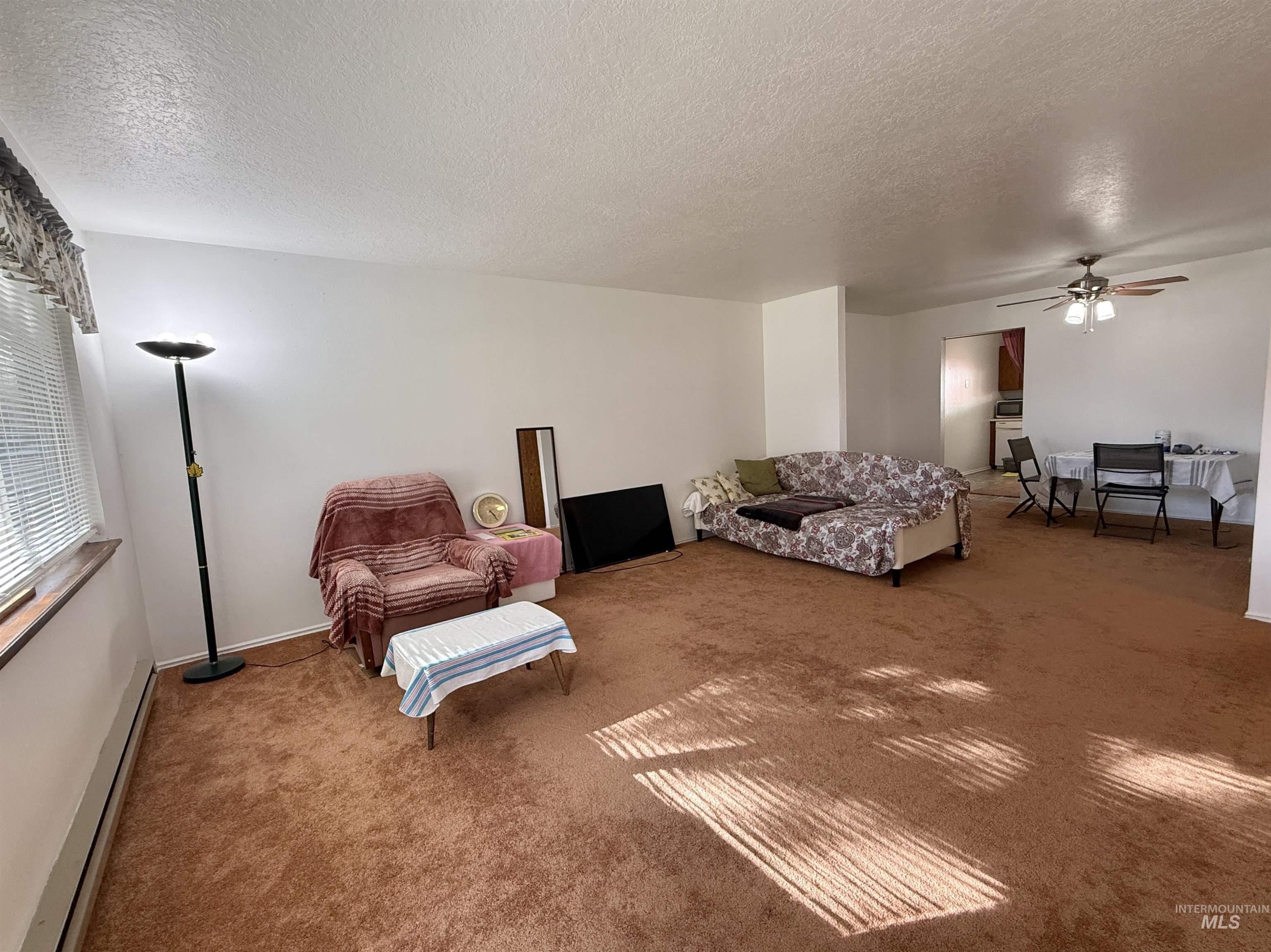 222 Avenida Del Rio, Twin Falls, Idaho 83301, 3 Bedrooms, 2 Bathrooms, Residential For Sale, Price $314,000,MLS 99002928