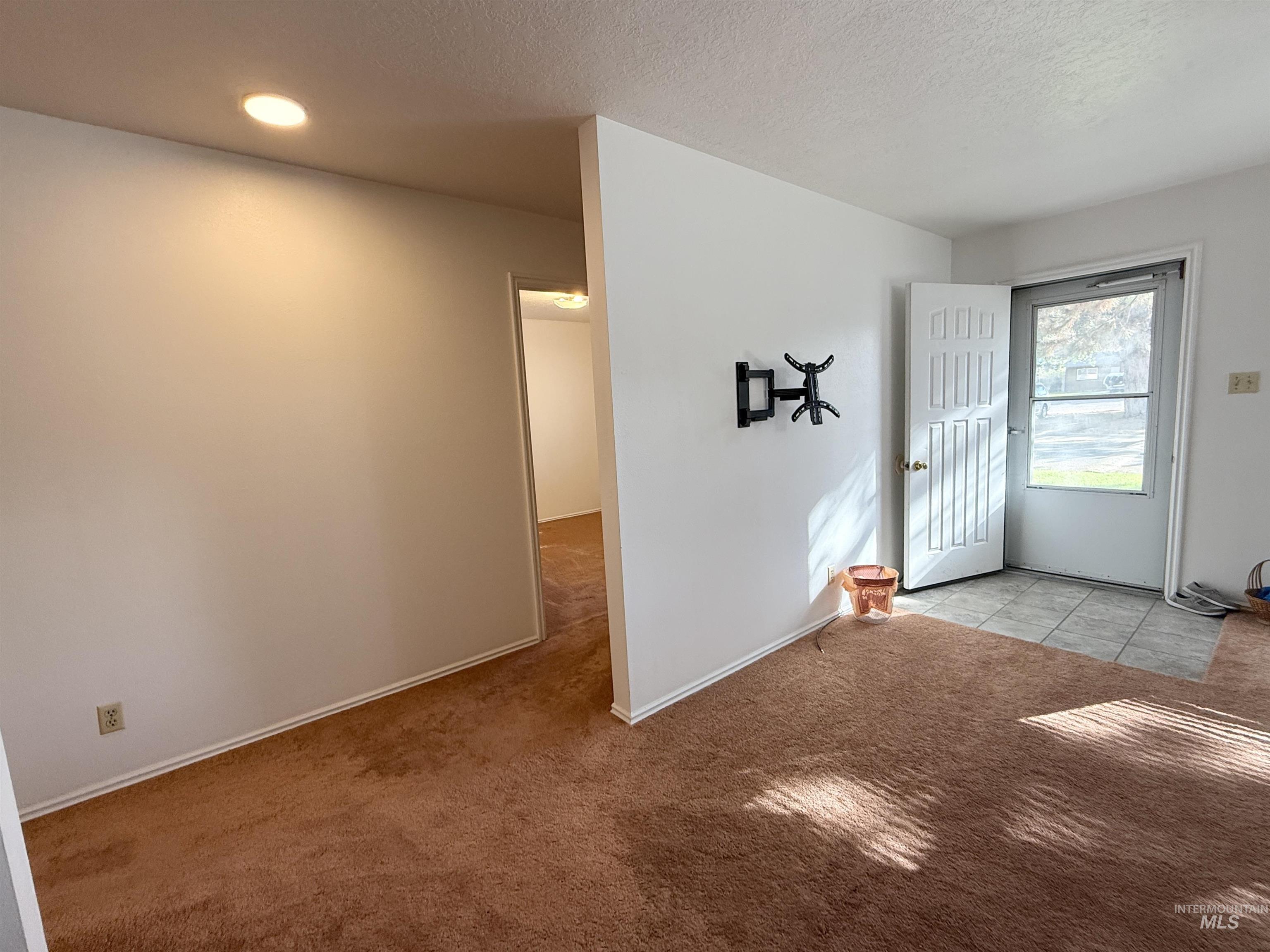 222 Avenida Del Rio, Twin Falls, Idaho 83301, 3 Bedrooms, 2 Bathrooms, Residential For Sale, Price $314,000,MLS 99002928