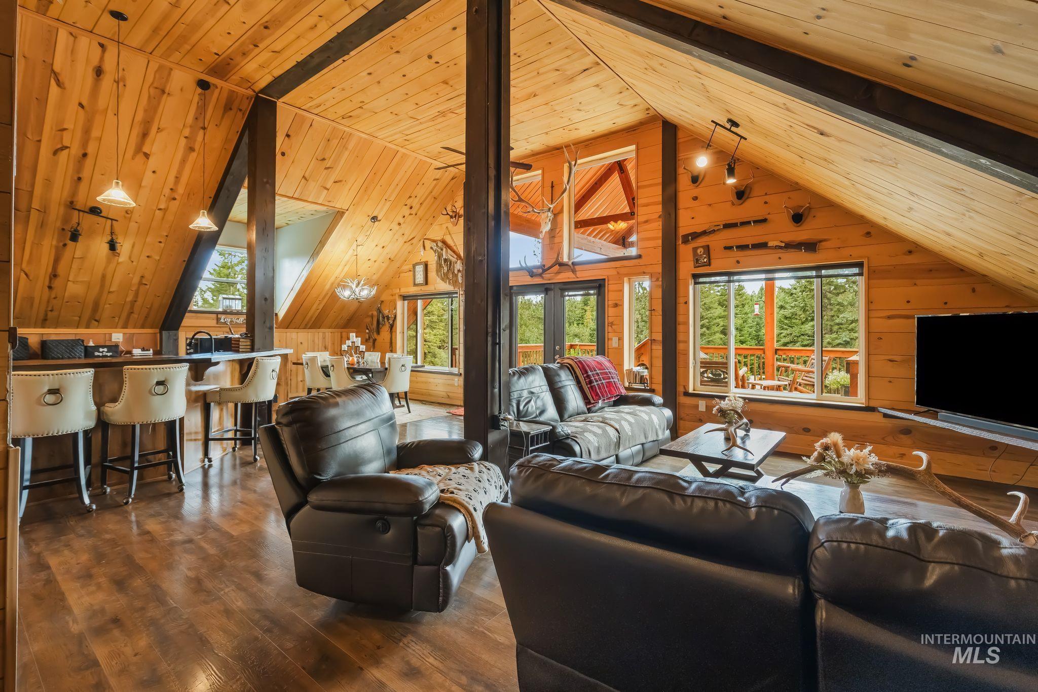 3989 E Mountain Rd., Anatone, Washington 99401, 3 Bedrooms, 2.5 Bathrooms, Residential For Sale, Price $1,075,000,MLS 99002930