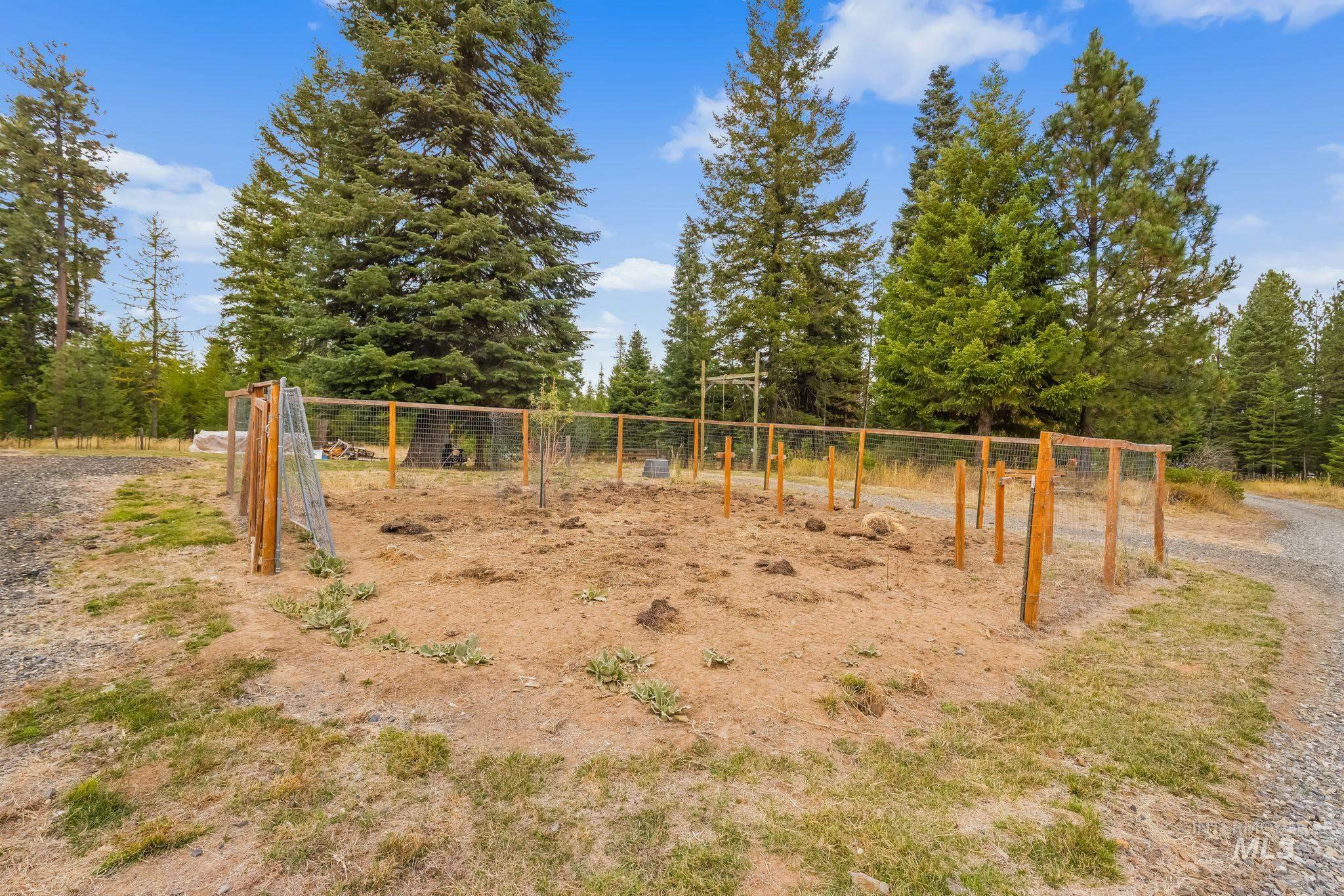 3989 E Mountain Rd., Anatone, Washington 99401, 3 Bedrooms, 2.5 Bathrooms, Residential For Sale, Price $1,075,000,MLS 99002930
