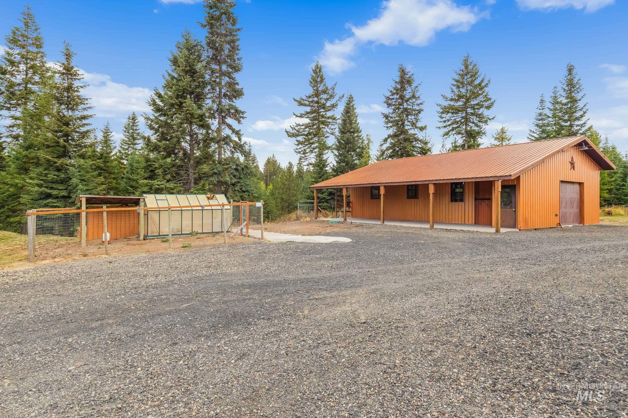 3989 E Mountain Rd., Anatone, Washington 99401, 3 Bedrooms, 2.5 Bathrooms, Residential For Sale, Price $1,075,000,MLS 99002930