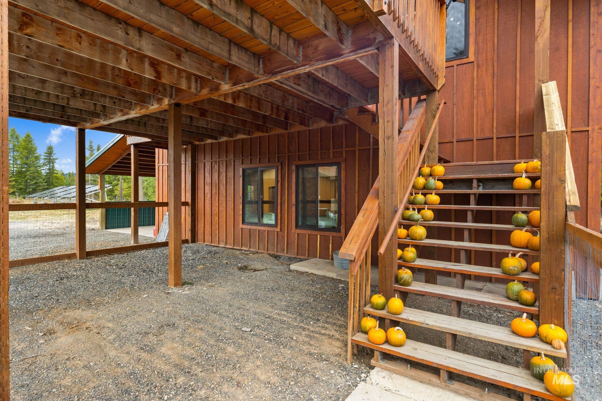 3989 E Mountain Rd., Anatone, Washington 99401, 3 Bedrooms, 2.5 Bathrooms, Residential For Sale, Price $1,075,000,MLS 99002930