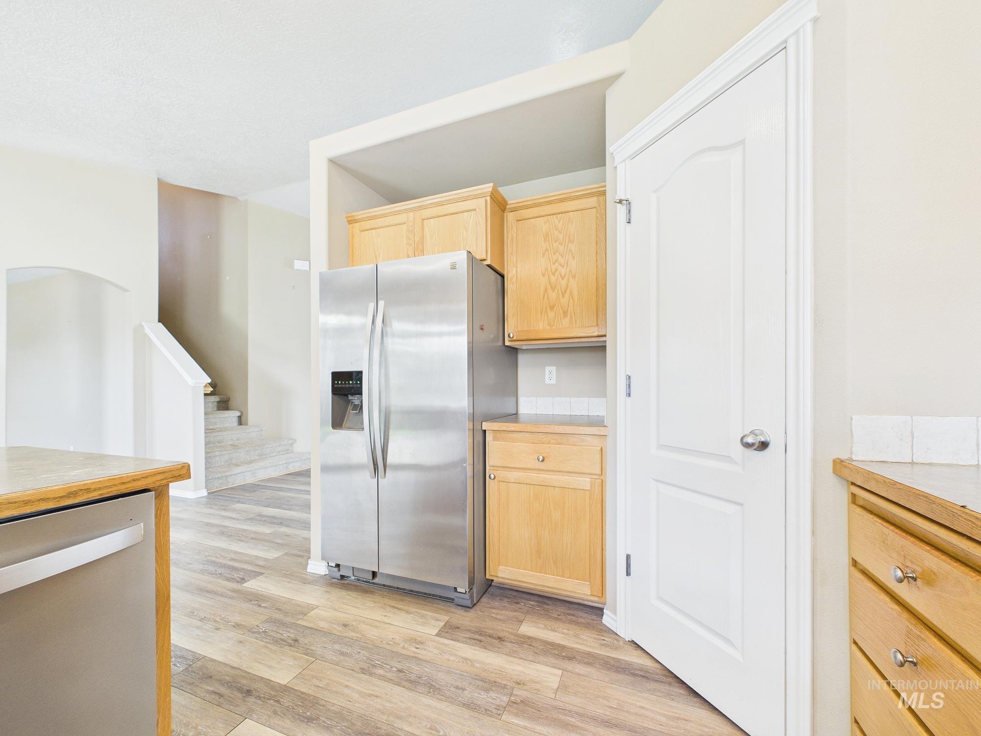1422 E Jasmine, Nampa, Idaho 83687, 3 Bedrooms, 2.5 Bathrooms, Residential For Sale, Price $389,000,MLS 99002931