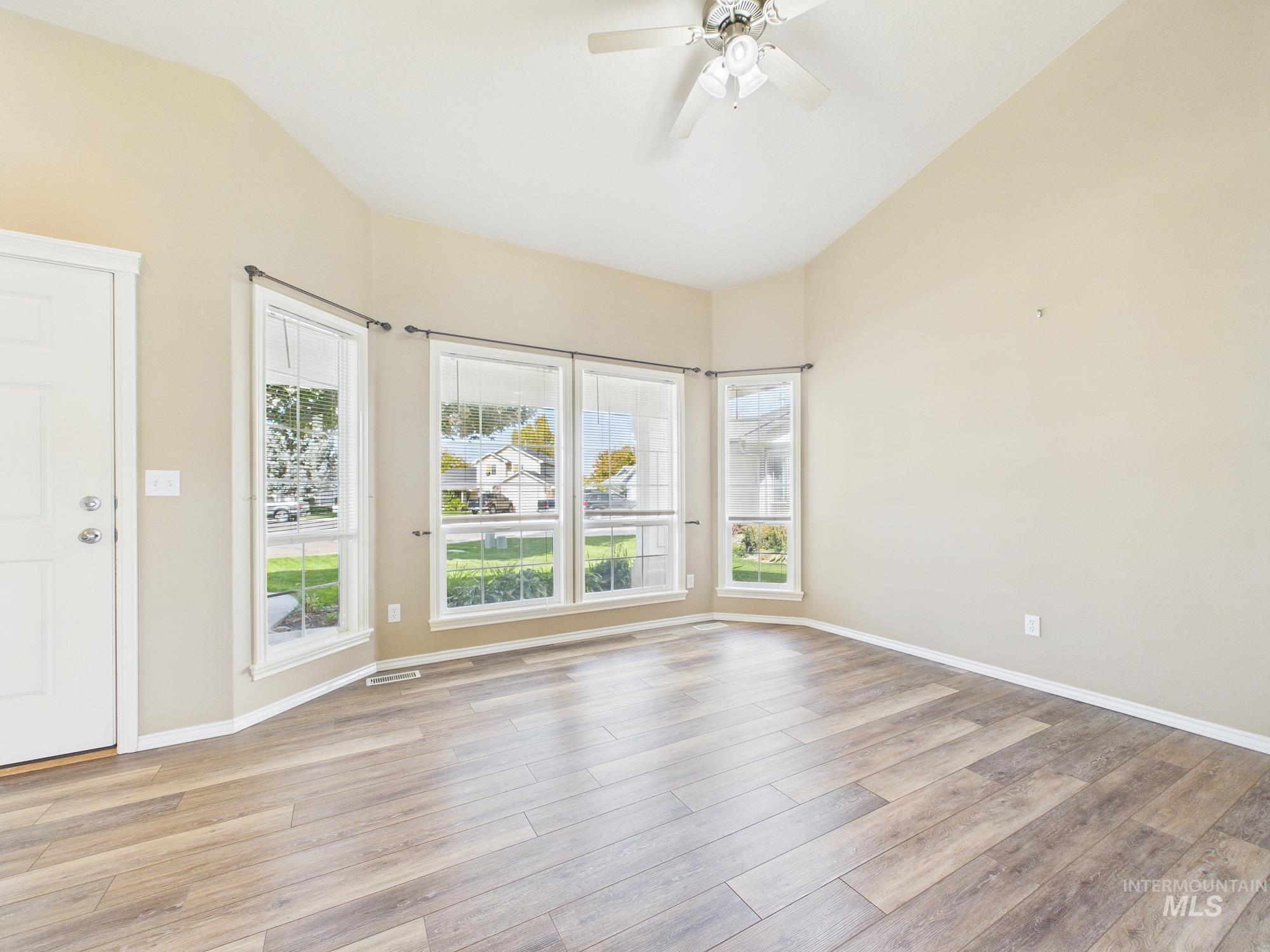 1422 E Jasmine, Nampa, Idaho 83687, 3 Bedrooms, 2.5 Bathrooms, Residential For Sale, Price $389,000,MLS 99002931
