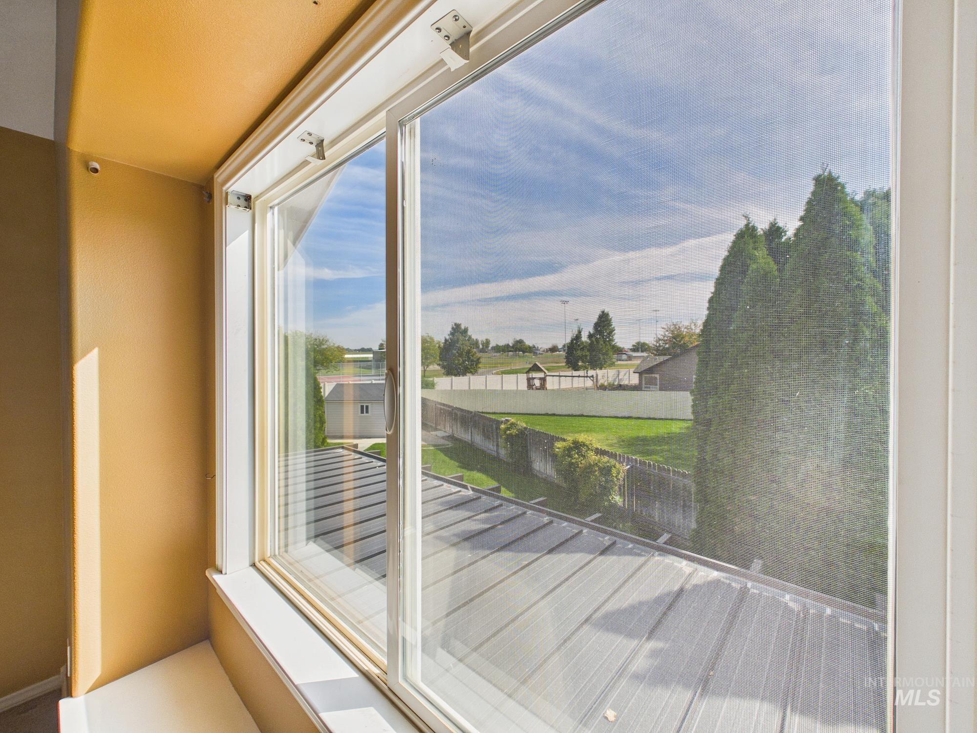 1422 E Jasmine, Nampa, Idaho 83687, 3 Bedrooms, 2.5 Bathrooms, Residential For Sale, Price $389,000,MLS 99002931
