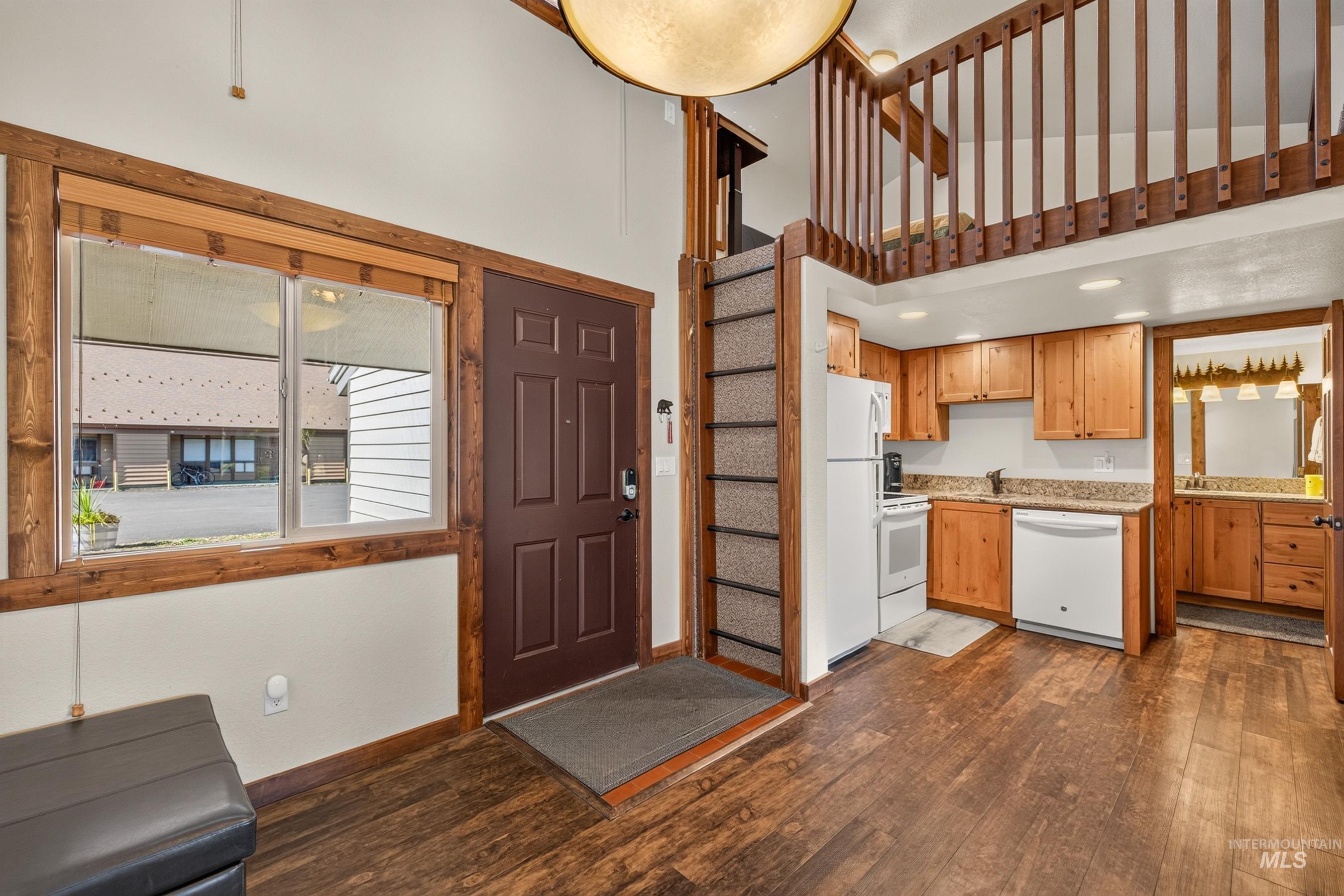 1607 Davis Avenue, McCall, Idaho 83638, 2 Bedrooms, 1 Bathroom, Residential For Sale, Price $349,000,MLS 99002933