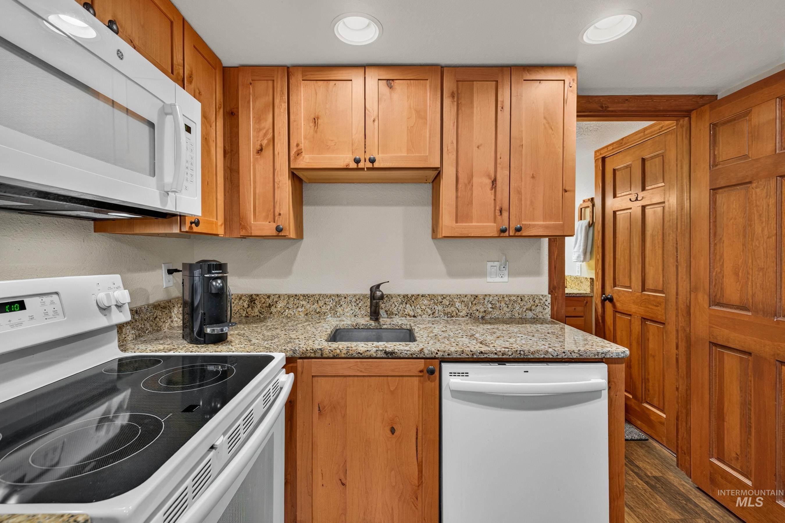 1607 Davis Avenue, McCall, Idaho 83638, 2 Bedrooms, 1 Bathroom, Residential For Sale, Price $349,000,MLS 99002933
