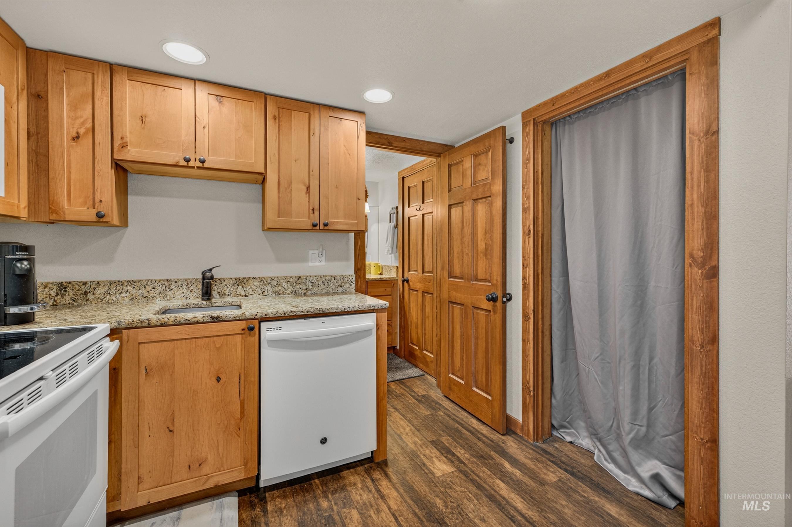 1607 Davis Avenue, McCall, Idaho 83638, 2 Bedrooms, 1 Bathroom, Residential For Sale, Price $349,000,MLS 99002933