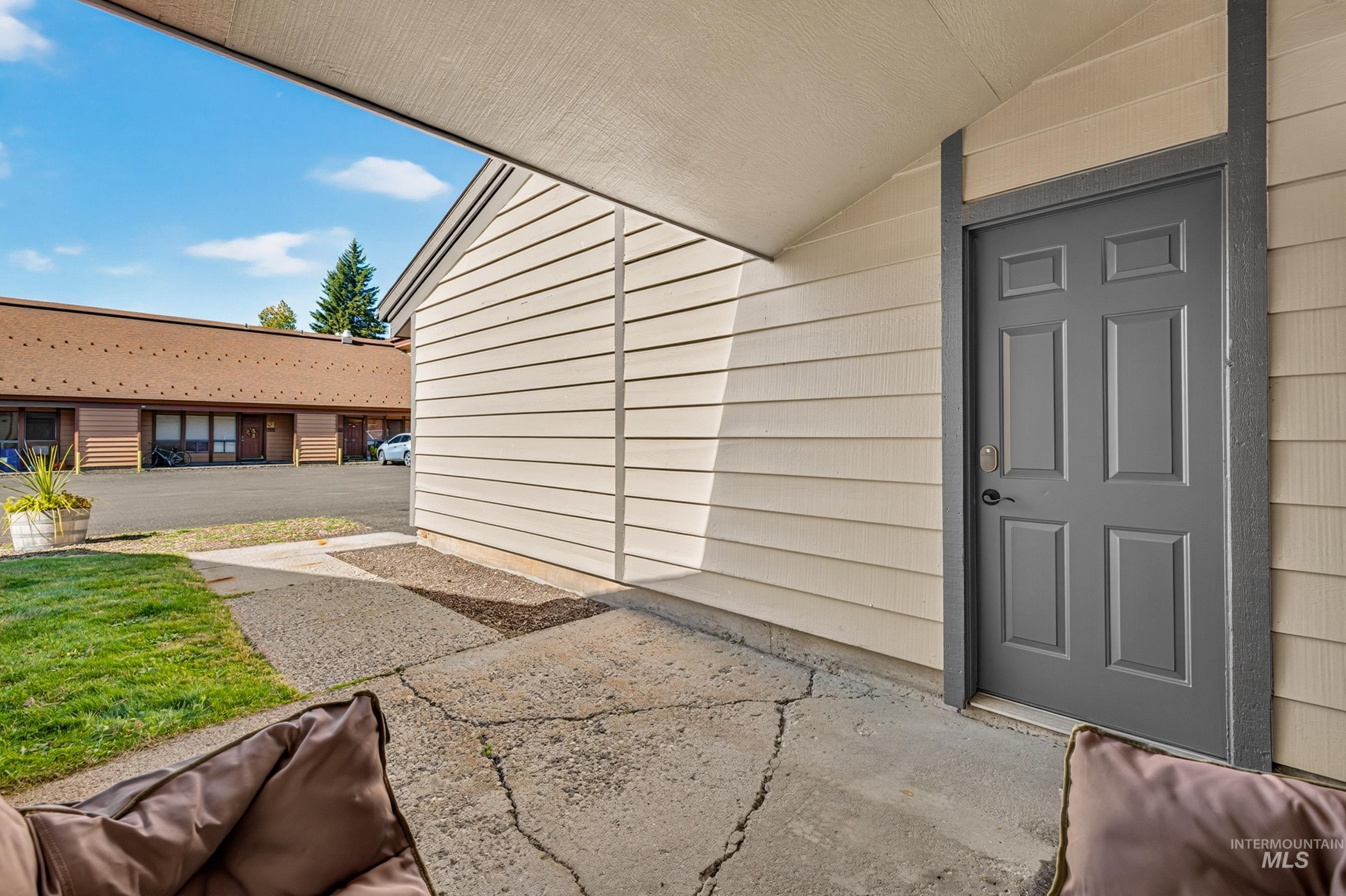 1607 Davis Avenue, McCall, Idaho 83638, 2 Bedrooms, 1 Bathroom, Residential For Sale, Price $349,000,MLS 99002933