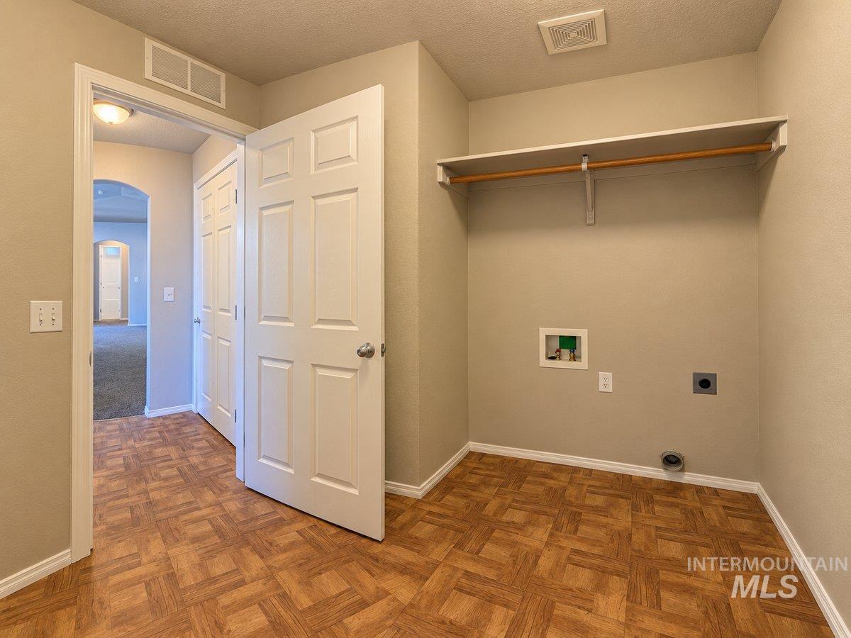 1812 S Camas St, Nampa, Idaho 83686, 3 Bedrooms, 2 Bathrooms, Residential For Sale, Price $369,900,MLS 99002934