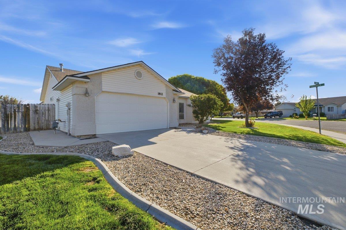 1812 S Camas St, Nampa, Idaho 83686, 3 Bedrooms, 2 Bathrooms, Residential For Sale, Price $369,900,MLS 99002934