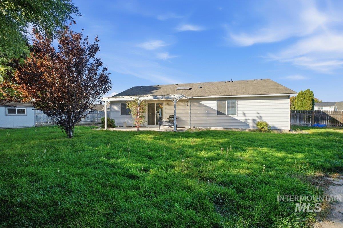 1812 S Camas St, Nampa, Idaho 83686, 3 Bedrooms, 2 Bathrooms, Residential For Sale, Price $369,900,MLS 99002934
