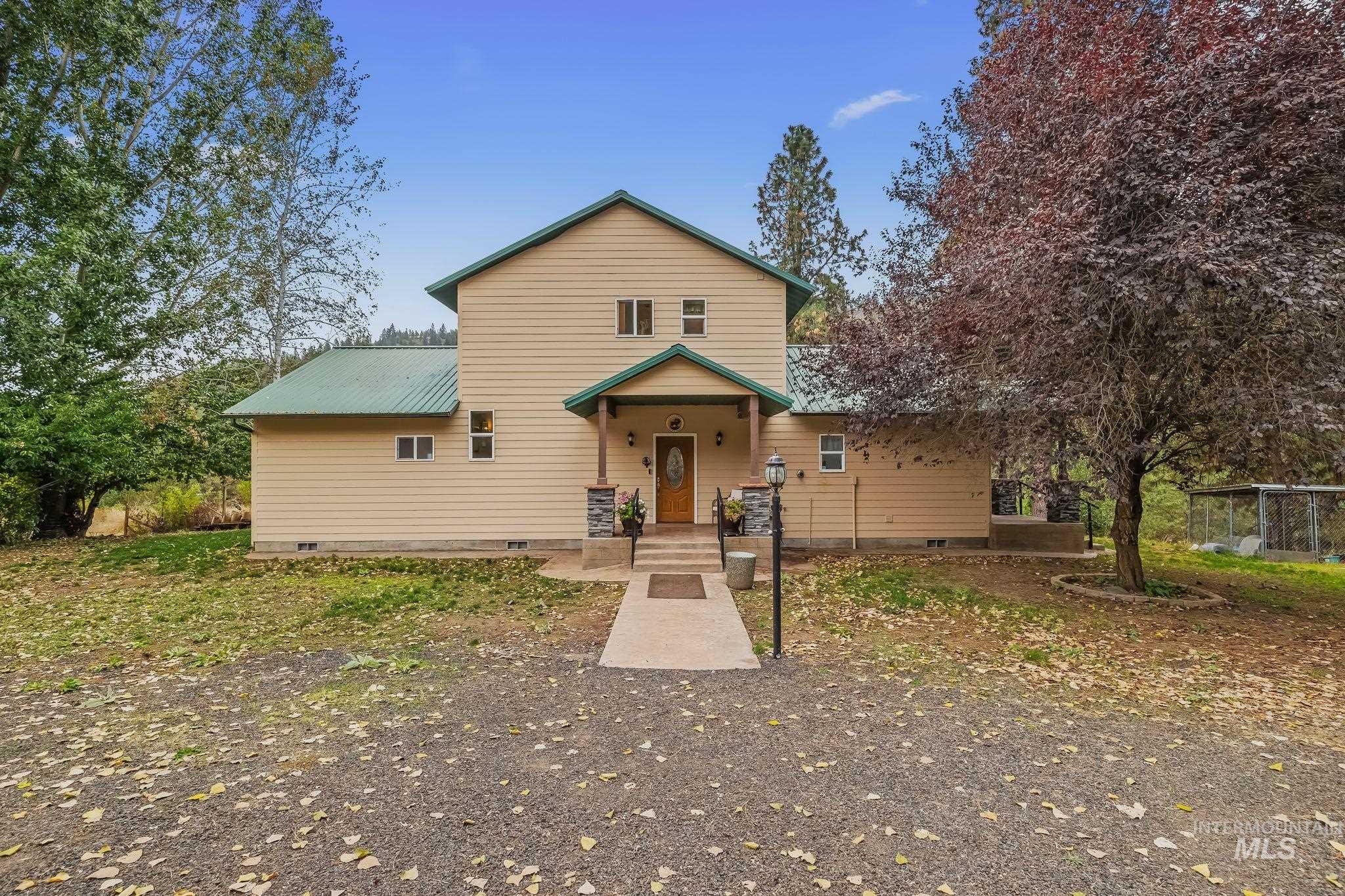 20795 Ryegrass Lane, Lenore, Idaho 83541, 2 Bedrooms, 2 Bathrooms, Residential For Sale, Price $660,000,MLS 99002937