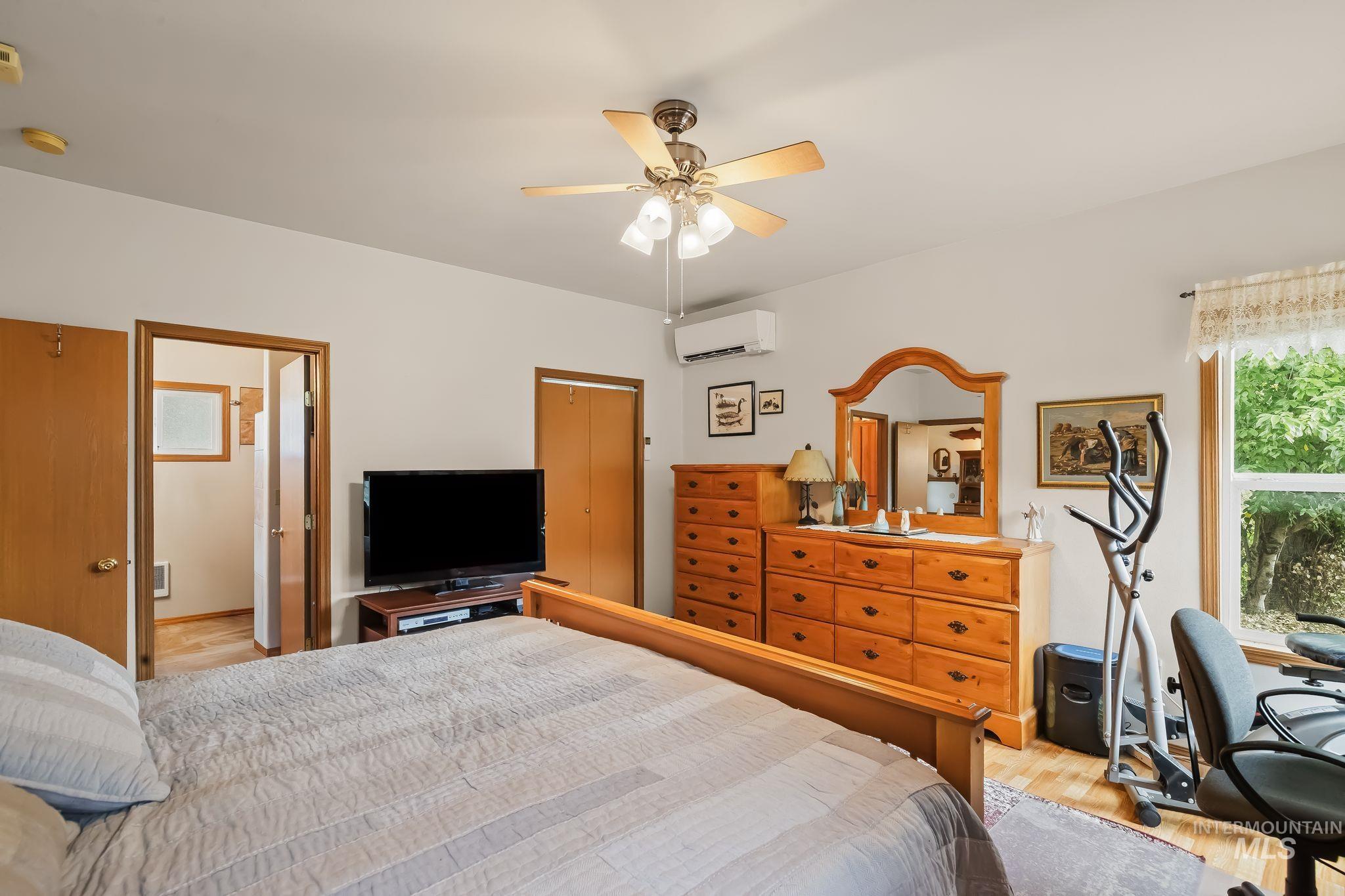 20795 Ryegrass Lane, Lenore, Idaho 83541, 2 Bedrooms, 2 Bathrooms, Residential For Sale, Price $660,000,MLS 99002937