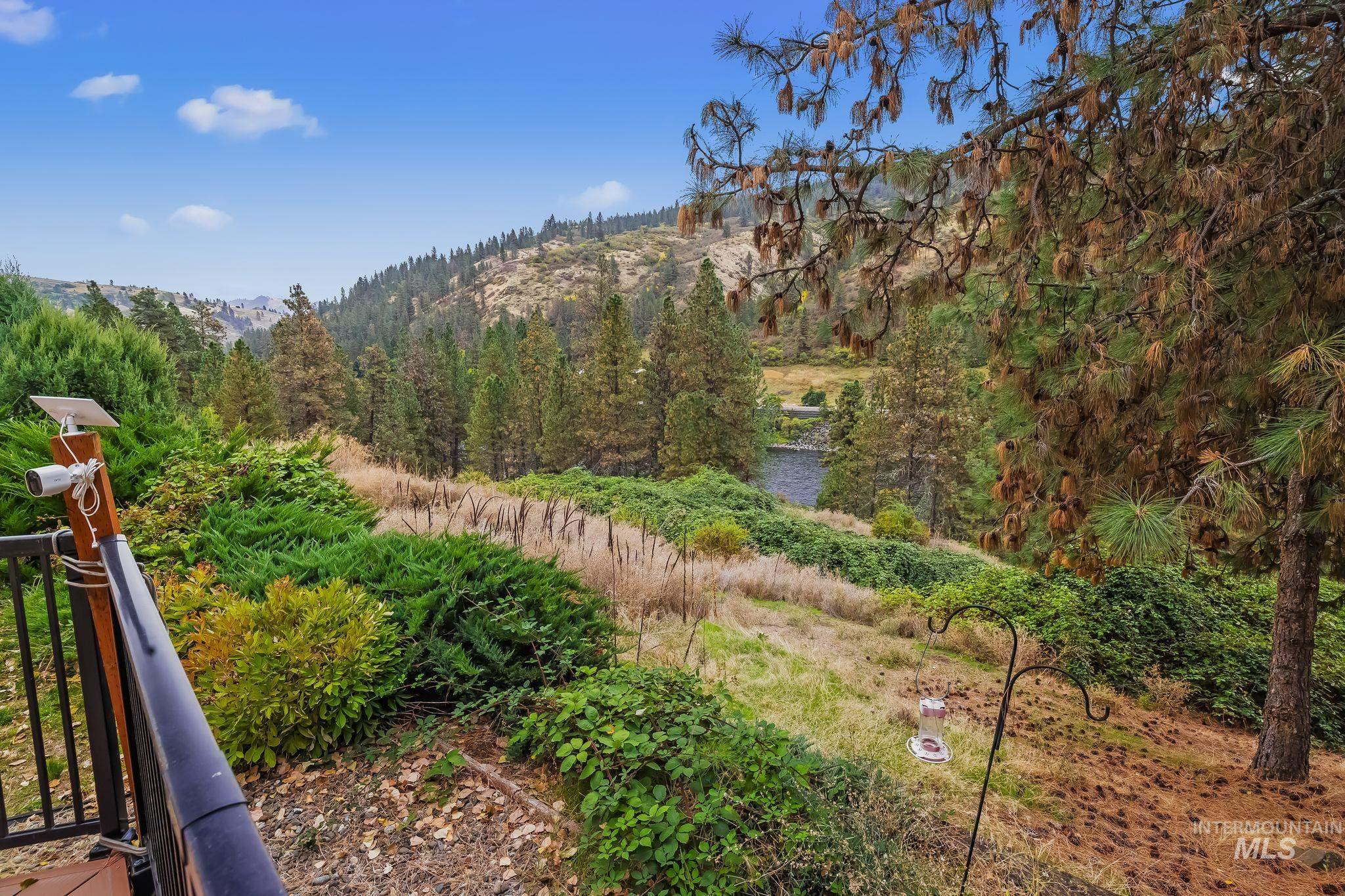 20795 Ryegrass Lane, Lenore, Idaho 83541, 2 Bedrooms, 2 Bathrooms, Residential For Sale, Price $660,000,MLS 99002937
