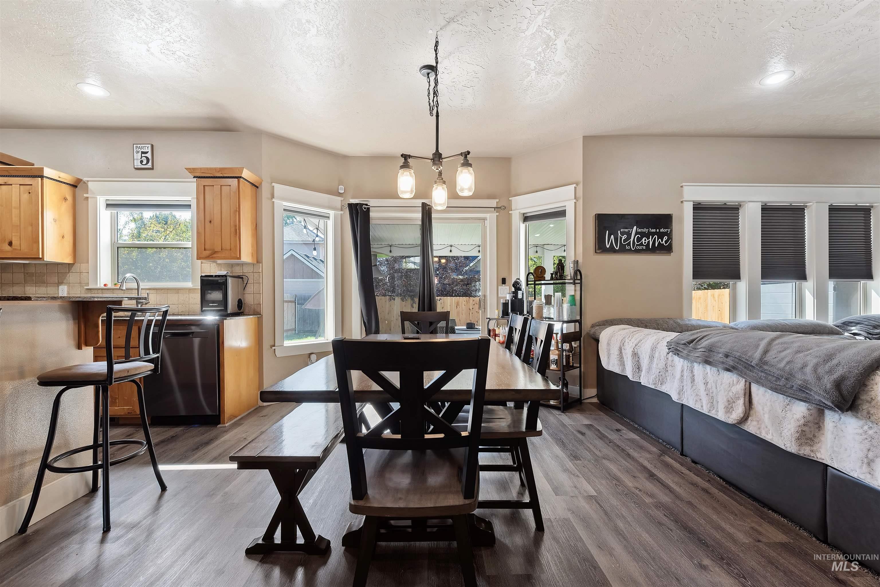 9575 W Montebello Dr, Boise, Idaho 83709, 4 Bedrooms, 2.5 Bathrooms, Residential For Sale, Price $580,000,MLS 99002938