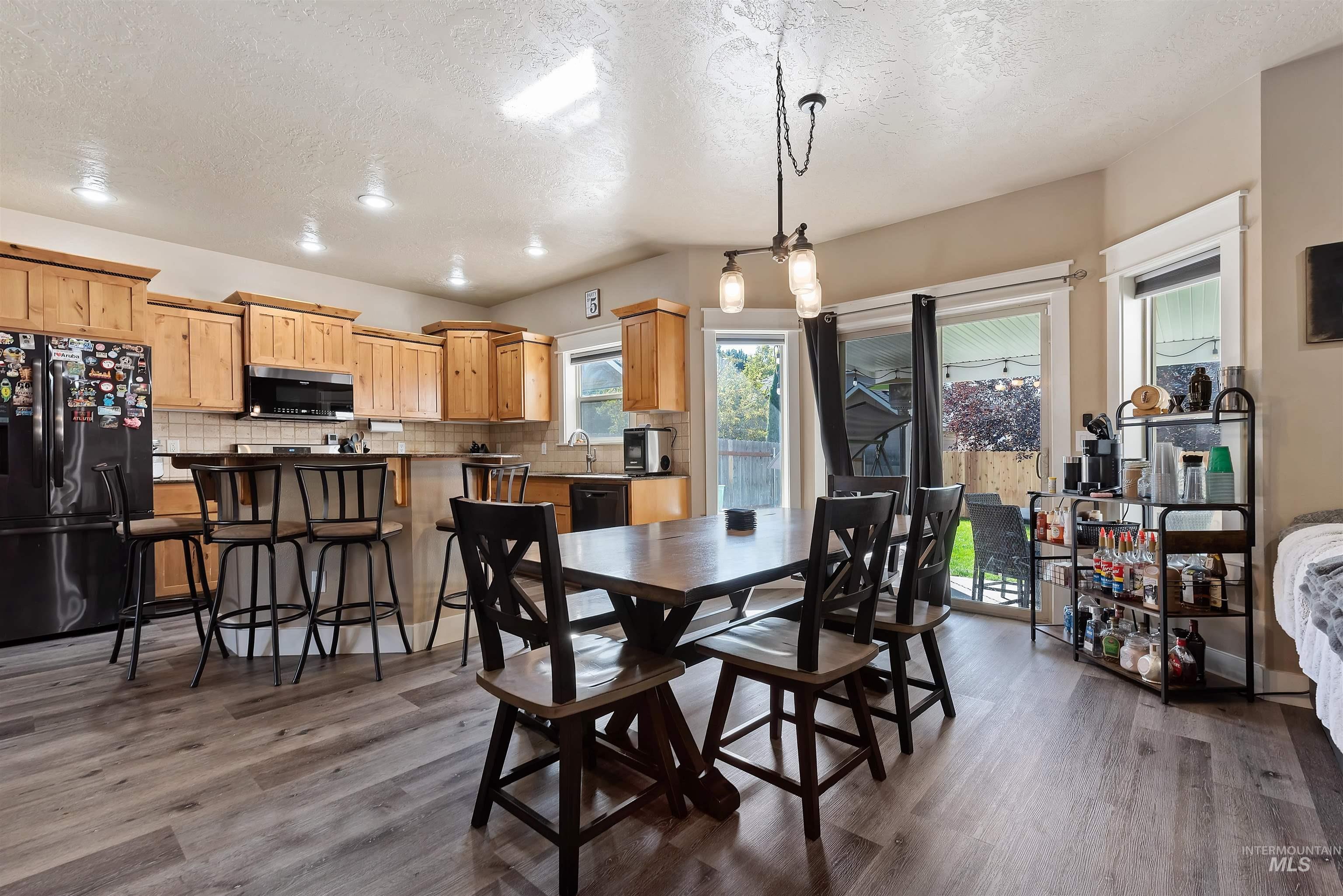 9575 W Montebello Dr, Boise, Idaho 83709, 4 Bedrooms, 2.5 Bathrooms, Residential For Sale, Price $580,000,MLS 99002938