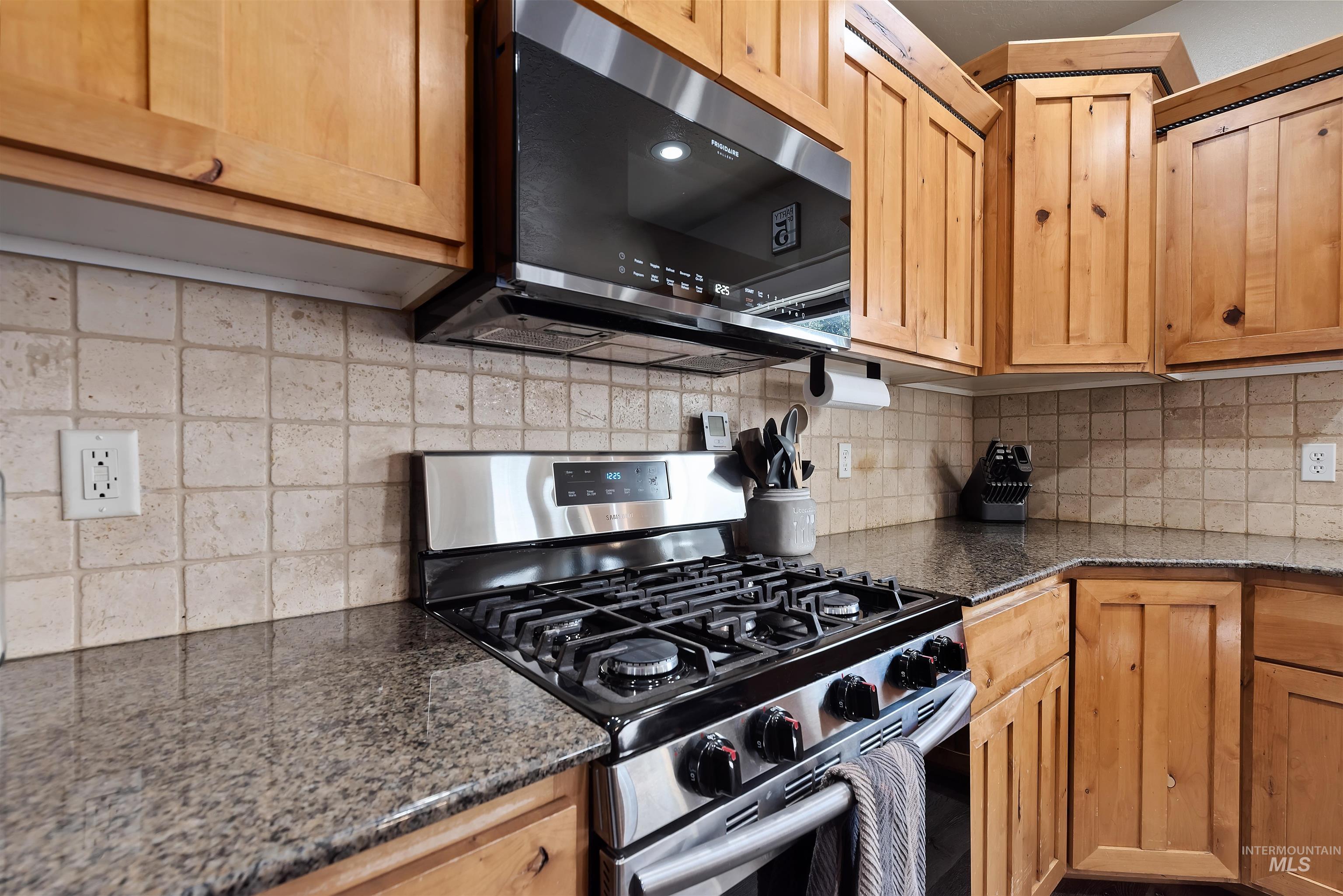 9575 W Montebello Dr, Boise, Idaho 83709, 4 Bedrooms, 2.5 Bathrooms, Residential For Sale, Price $580,000,MLS 99002938
