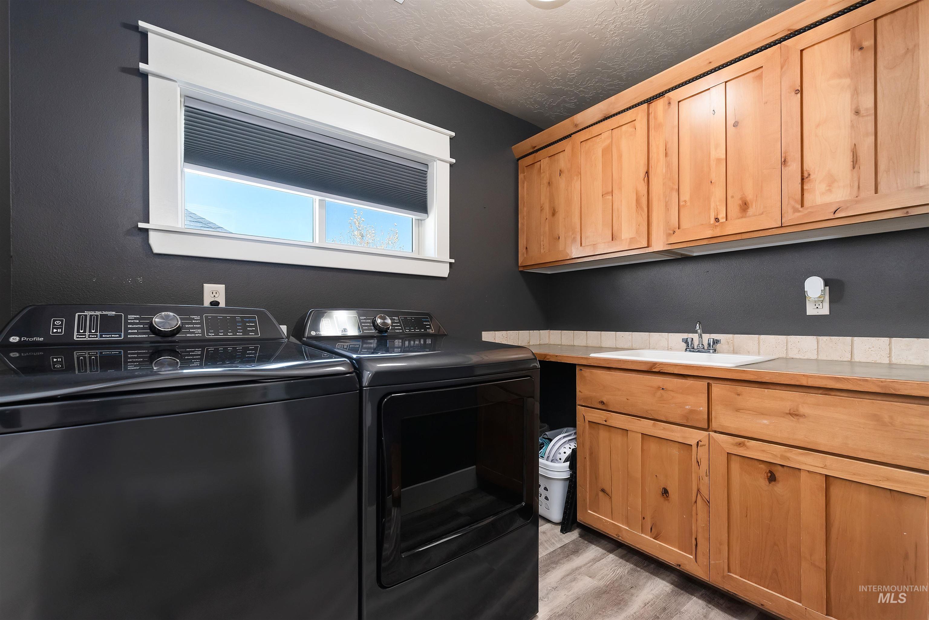 9575 W Montebello Dr, Boise, Idaho 83709, 4 Bedrooms, 2.5 Bathrooms, Residential For Sale, Price $580,000,MLS 99002938