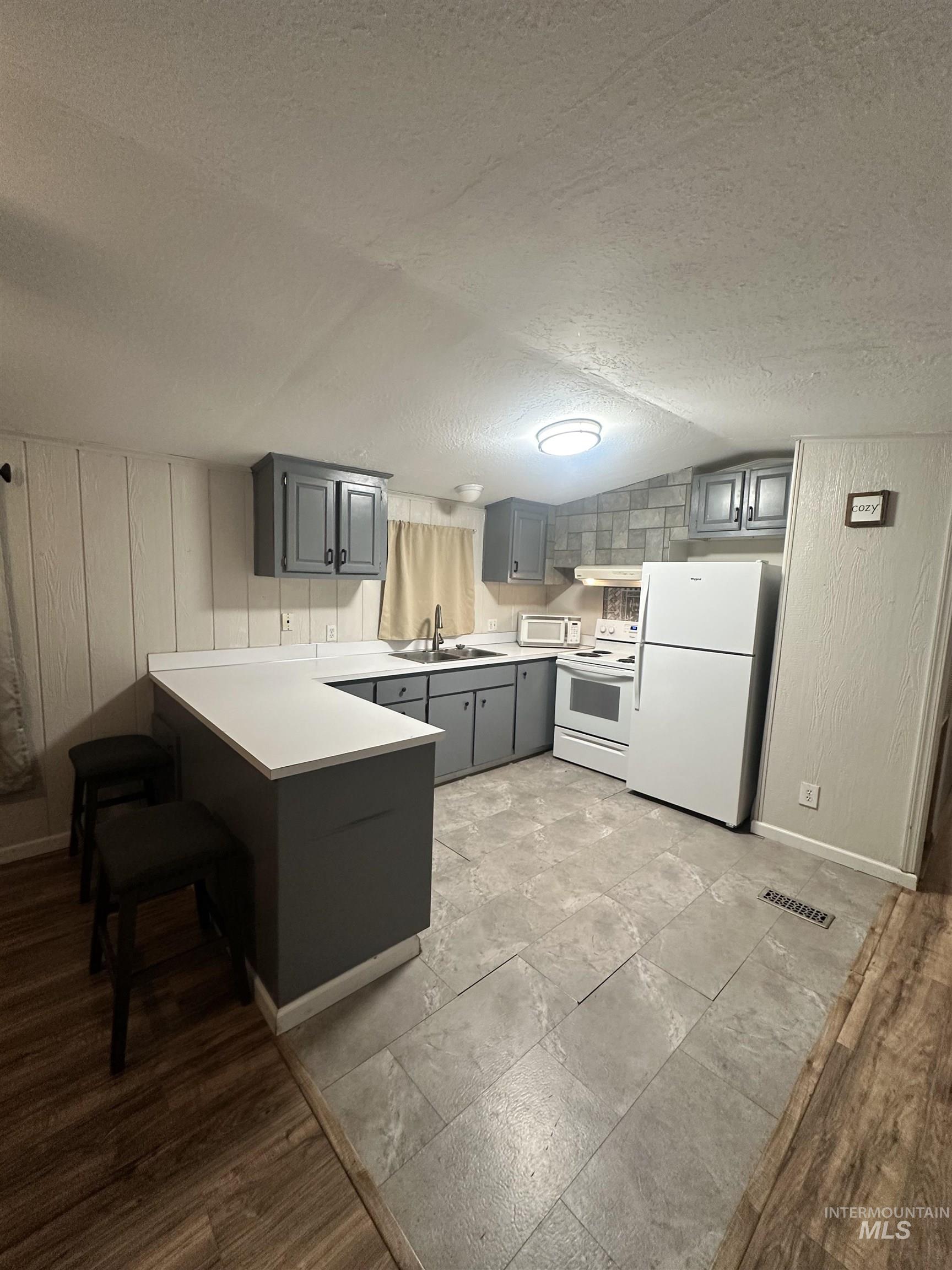 1008 20th Ave, Clarkston, Washington 99403, 3 Bedrooms, 1 Bathroom, Residential For Sale, Price $195,000,MLS 99002939