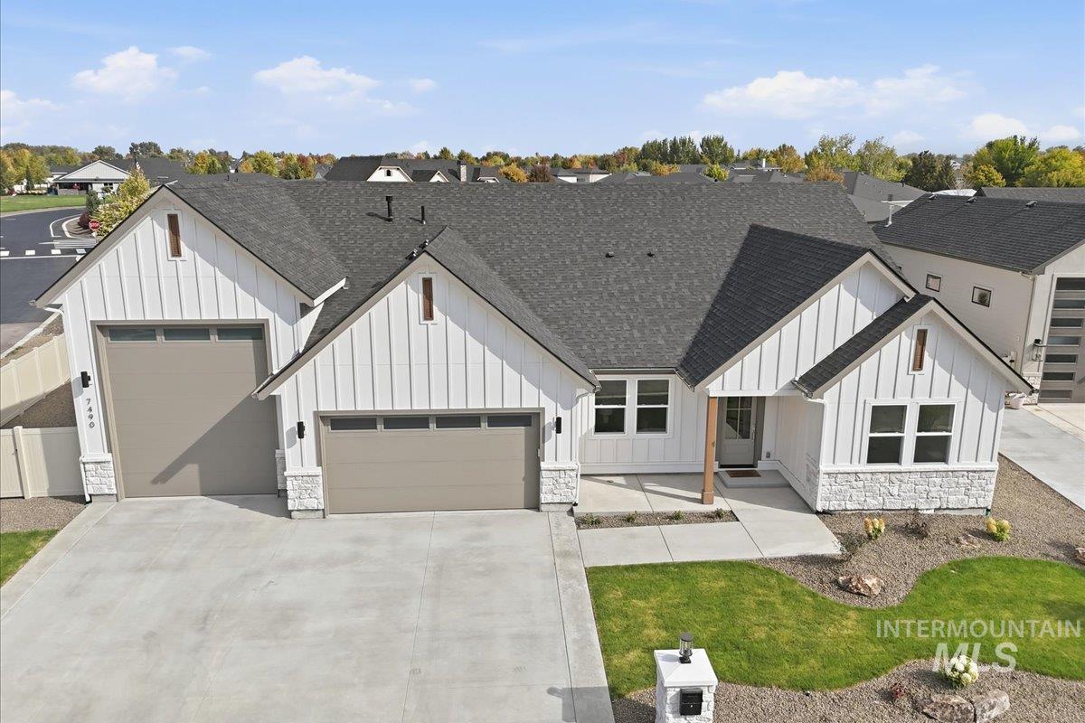 7490 E Midberry Ct, Nampa, Idaho 83687, 3 Bedrooms, 2.5 Bathrooms, Residential For Sale, Price $870,000,MLS 99002941