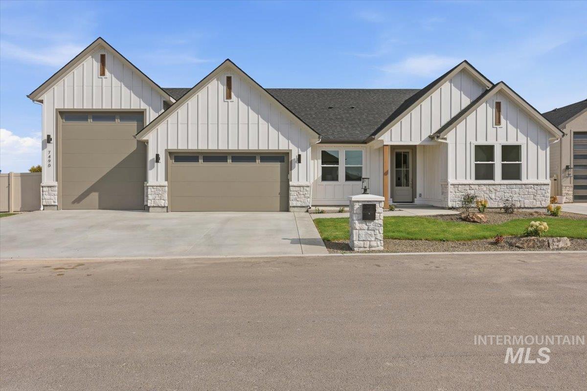 7490 E Midberry Ct, Nampa, Idaho 83687, 3 Bedrooms, 2.5 Bathrooms, Residential For Sale, Price $870,000,MLS 99002941