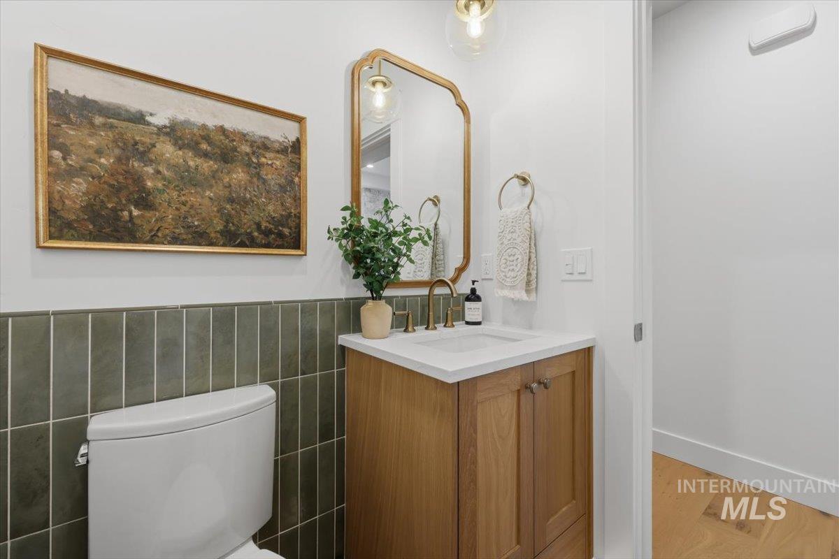 7490 E Midberry Ct, Nampa, Idaho 83687, 3 Bedrooms, 2.5 Bathrooms, Residential For Sale, Price $870,000,MLS 99002941