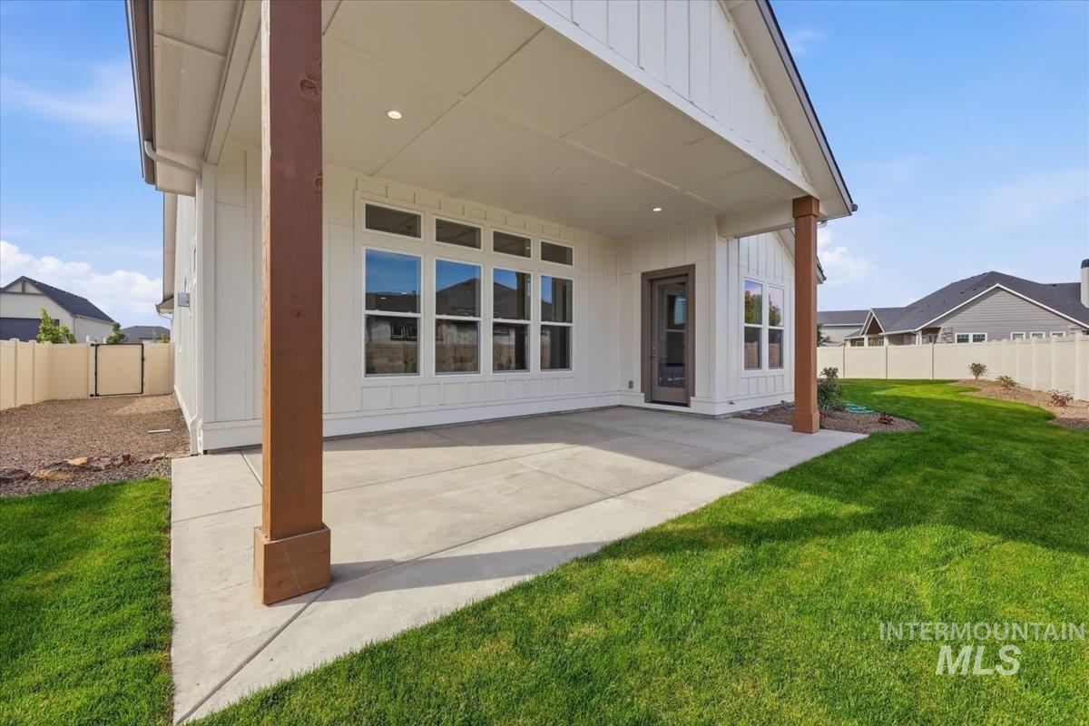 7490 E Midberry Ct, Nampa, Idaho 83687, 3 Bedrooms, 2.5 Bathrooms, Residential For Sale, Price $870,000,MLS 99002941