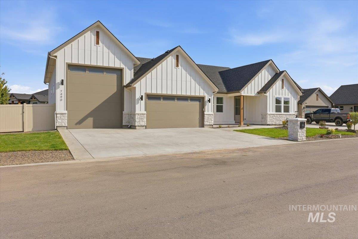 7490 E Midberry Ct, Nampa, Idaho 83687, 3 Bedrooms, 2.5 Bathrooms, Residential For Sale, Price $870,000,MLS 99002941