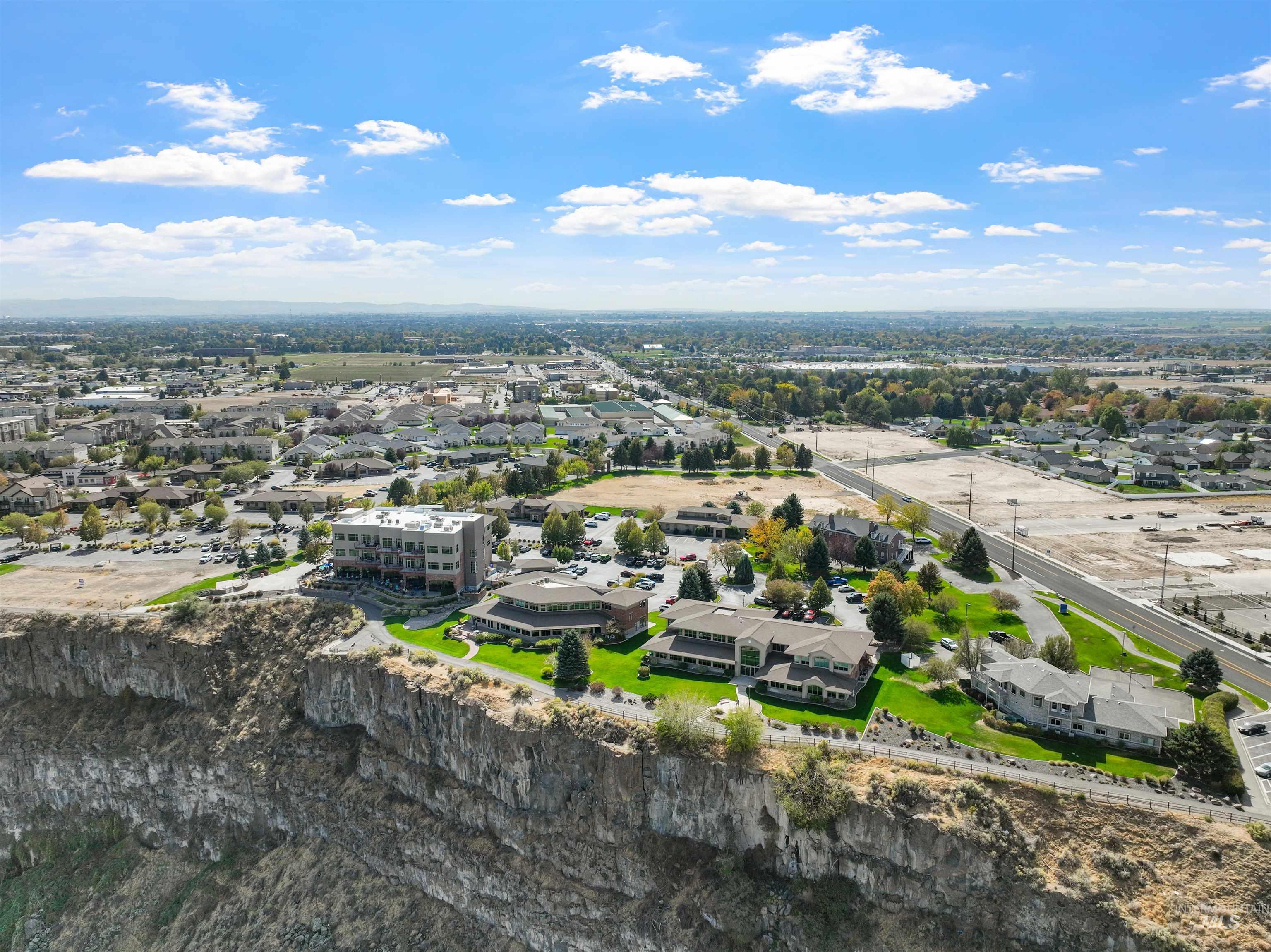 142 River Vista Pl, Twin Falls, Idaho 83301, Business/Commercial For Sale, Price $620,000,MLS 99002942