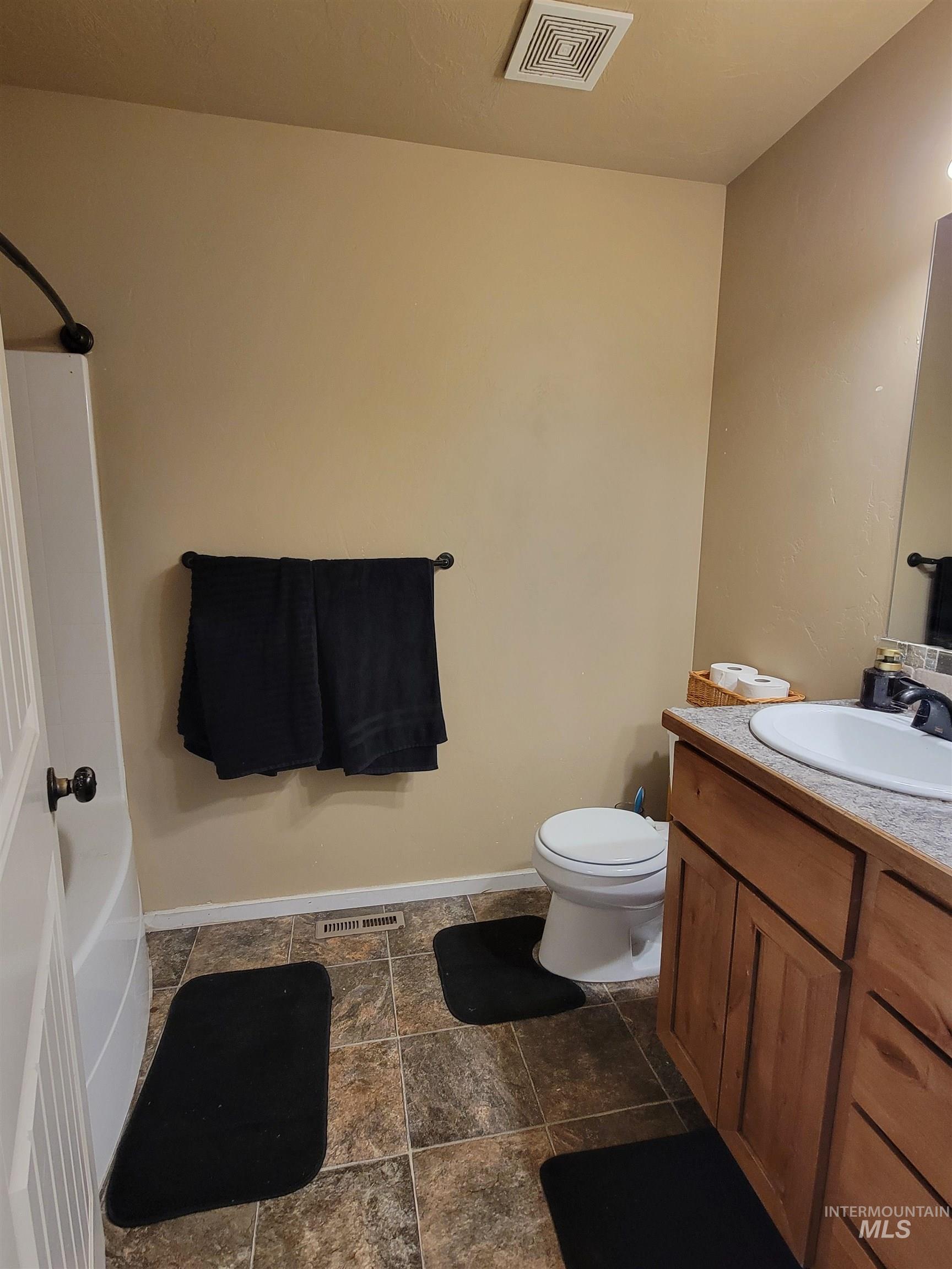 2536 Yellowstone Trail, Burley, Idaho 83318, 4 Bedrooms, 2 Bathrooms, Residential For Sale, Price $335,000,MLS 99002947