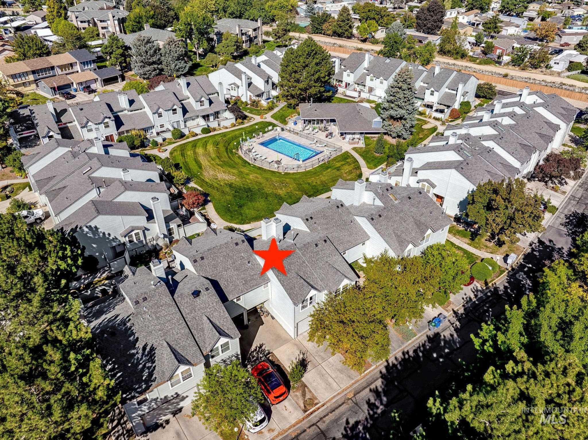 879 N Christine Lane, Boise, Idaho 83704, 2 Bedrooms, 2.5 Bathrooms, Residential For Sale, Price $359,900,MLS 99002948