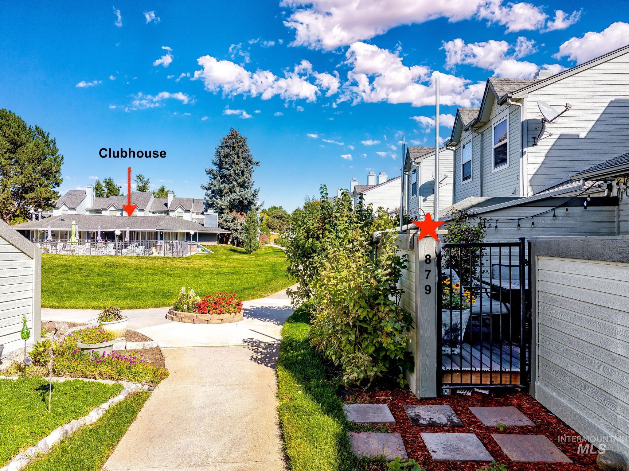 879 N Christine Lane, Boise, Idaho 83704, 2 Bedrooms, 2.5 Bathrooms, Residential For Sale, Price $359,900,MLS 99002948