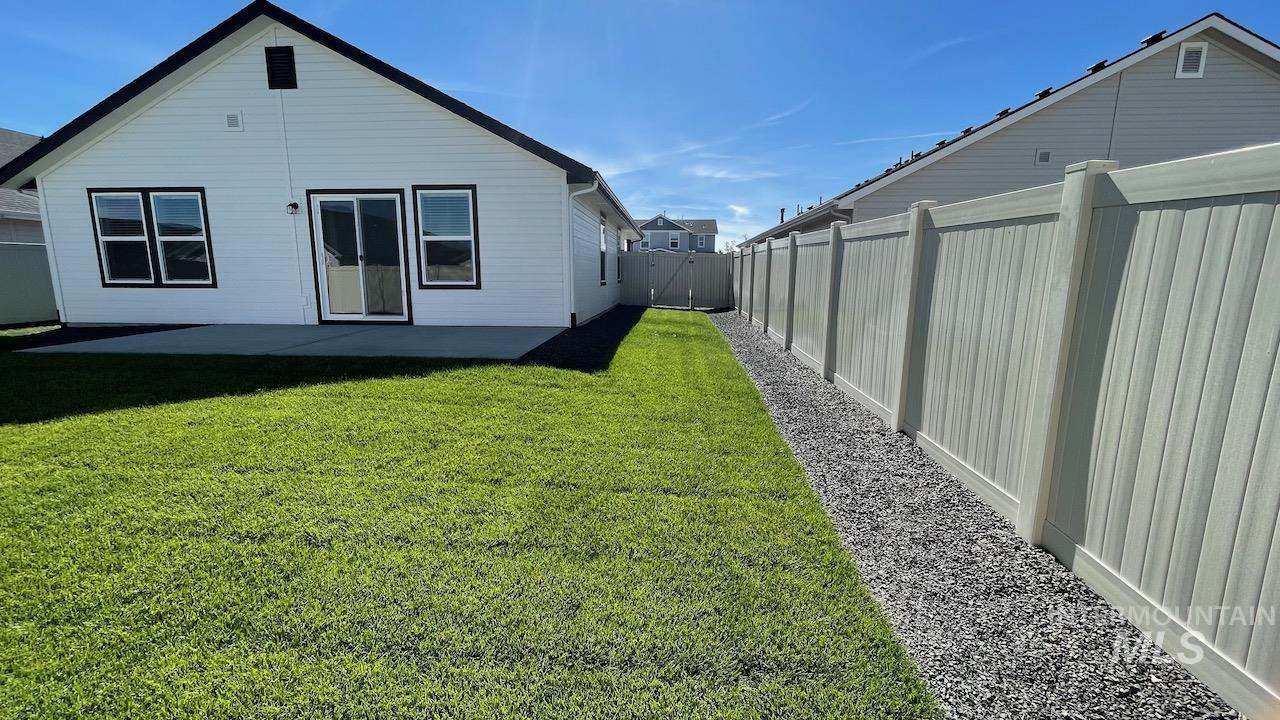 10458 Rockaway Ridge St., Nampa, Idaho 83687, 3 Bedrooms, 2 Bathrooms, Residential For Sale, Price $399,900,MLS 99002950