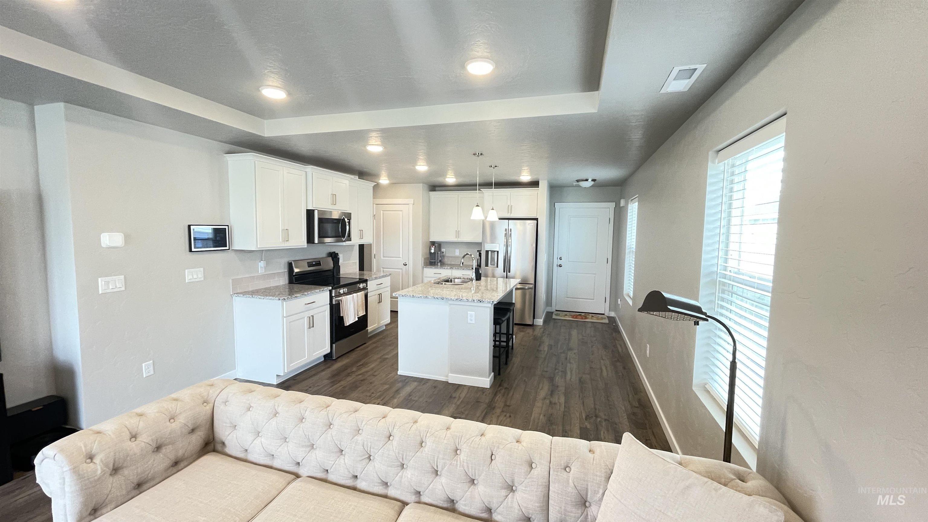 10458 Rockaway Ridge St., Nampa, Idaho 83687, 3 Bedrooms, 2 Bathrooms, Residential For Sale, Price $399,900,MLS 99002950