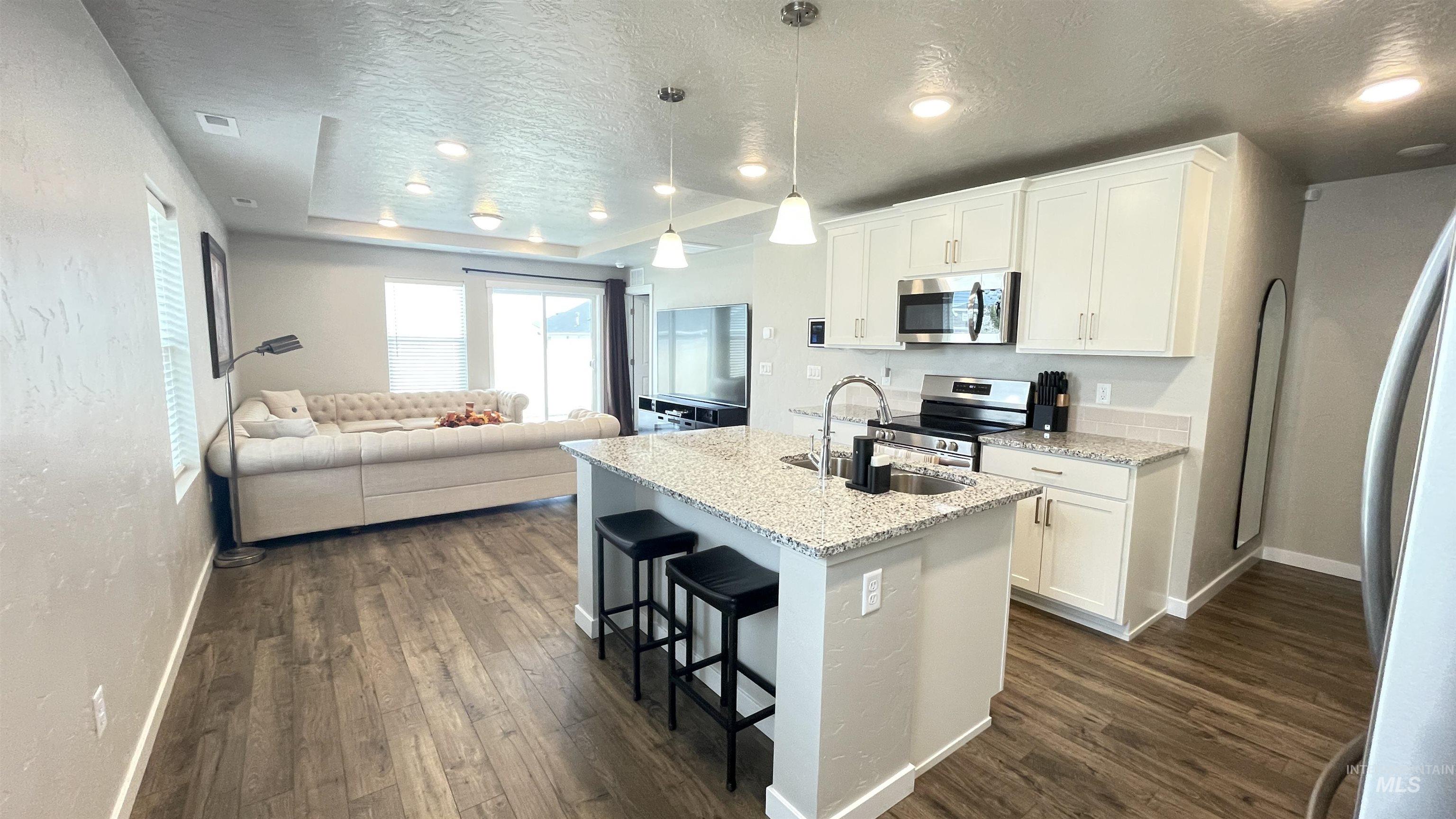 10458 Rockaway Ridge St., Nampa, Idaho 83687, 3 Bedrooms, 2 Bathrooms, Residential For Sale, Price $399,900,MLS 99002950