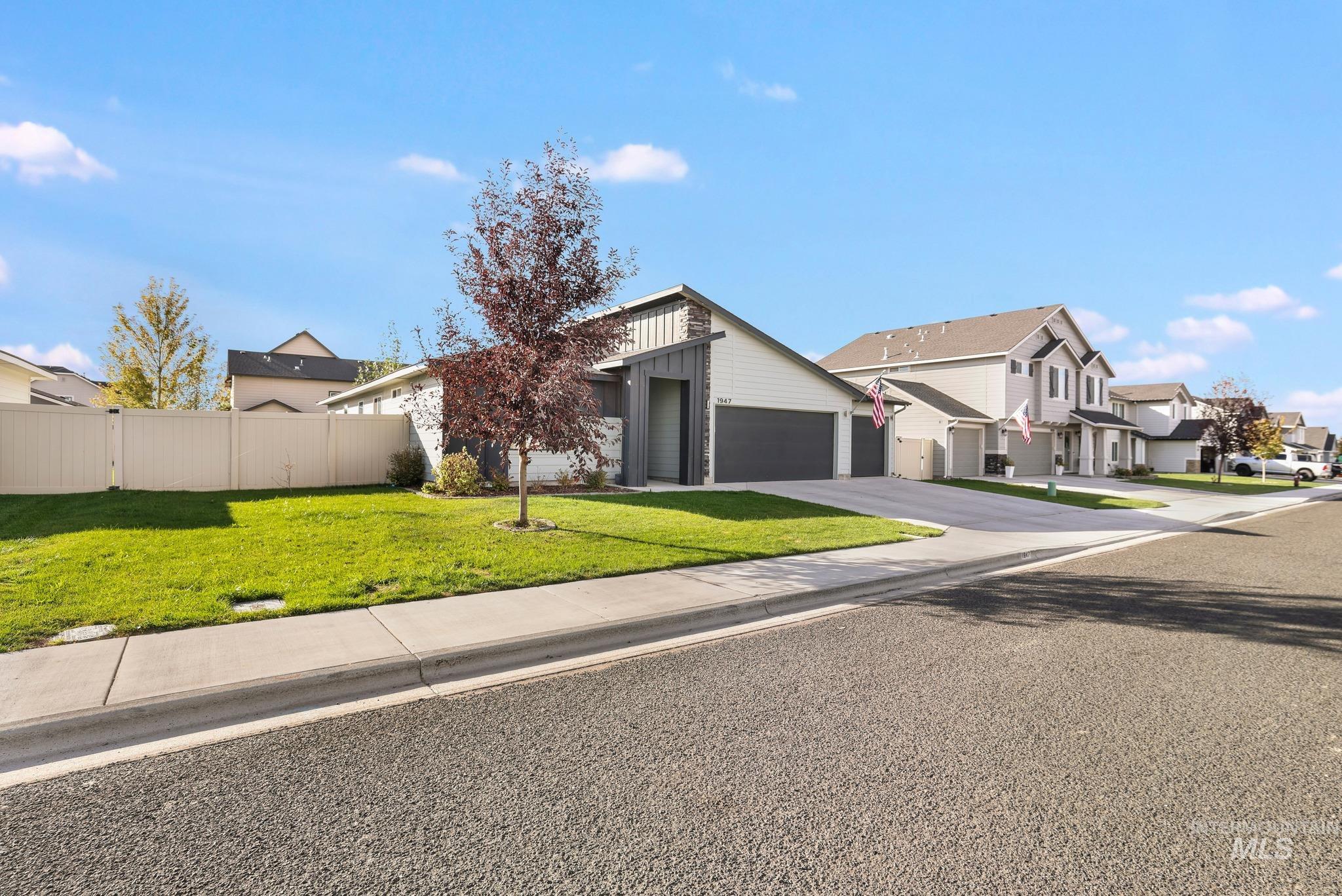 1947 Columbia Dr, Twin Falls, Idaho 83301, 4 Bedrooms, 2 Bathrooms, Residential For Sale, Price $479,000,MLS 99002957